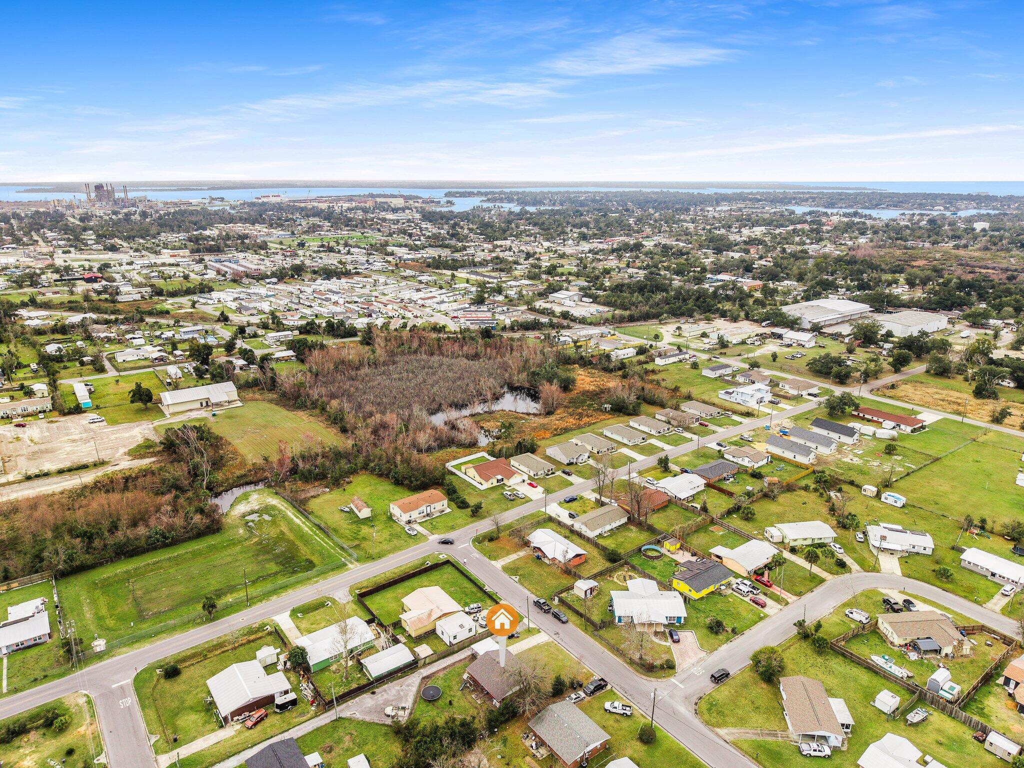 ROBINDALE - Residential