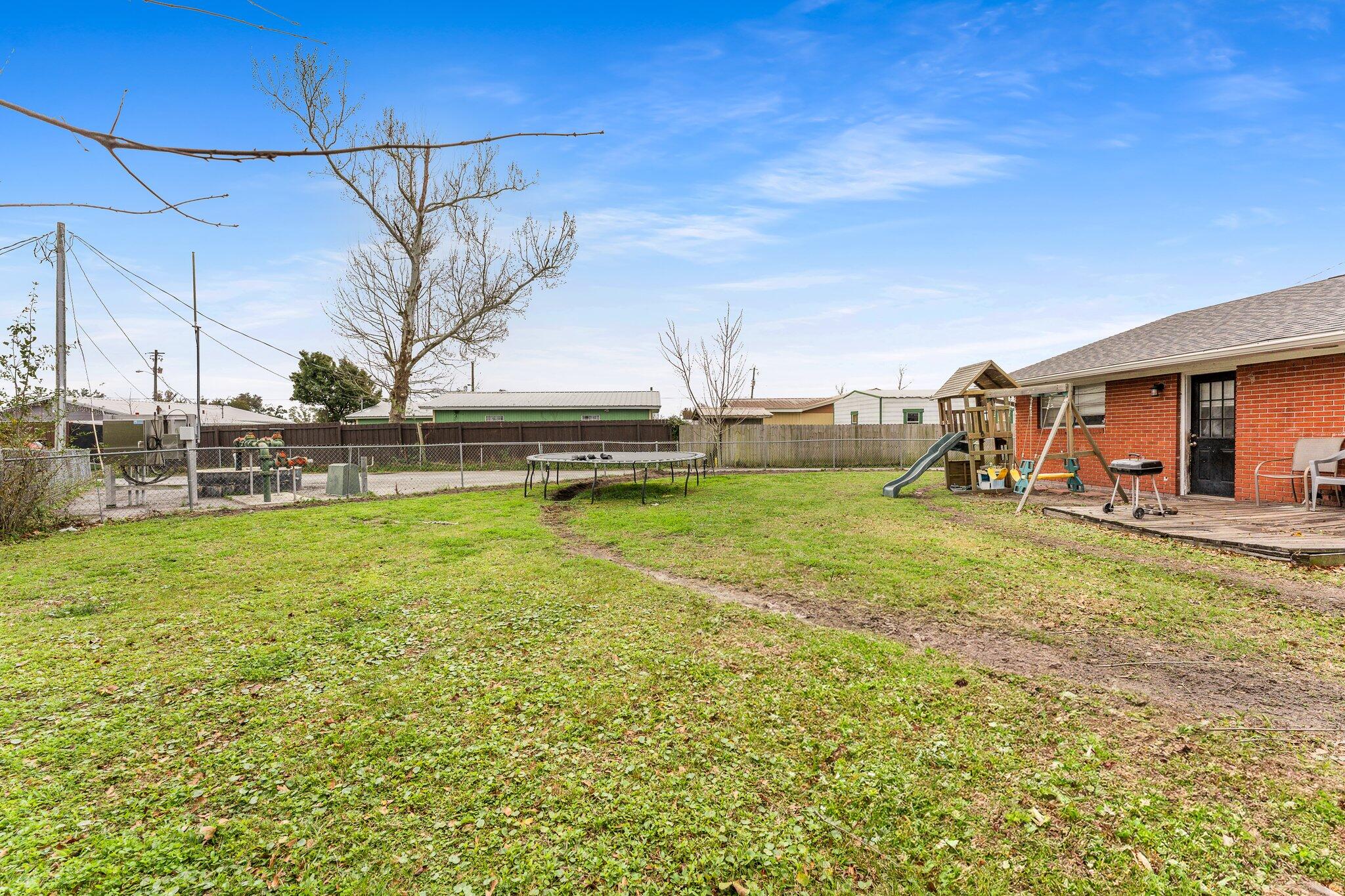 ROBINDALE - Residential