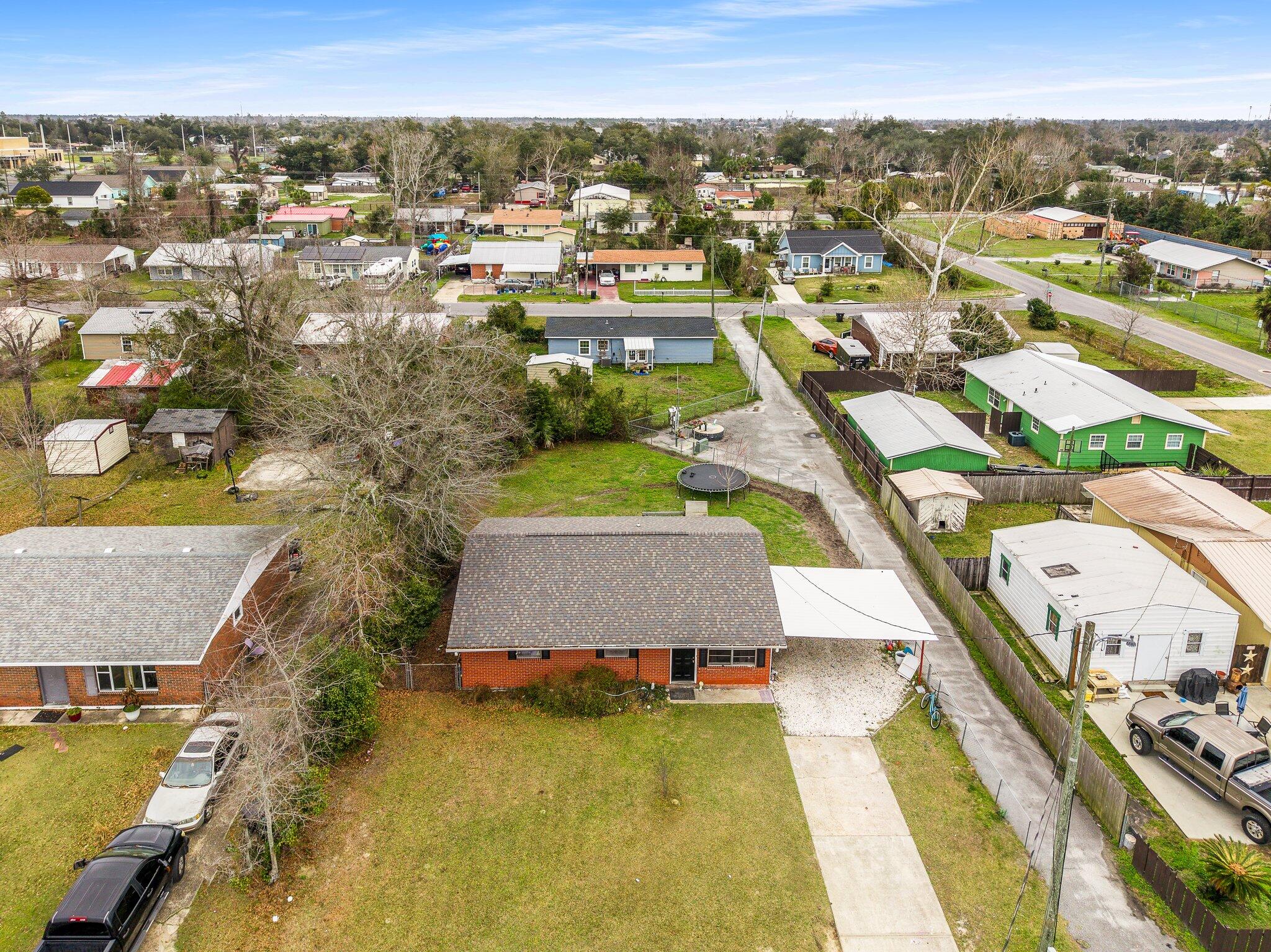 ROBINDALE - Residential