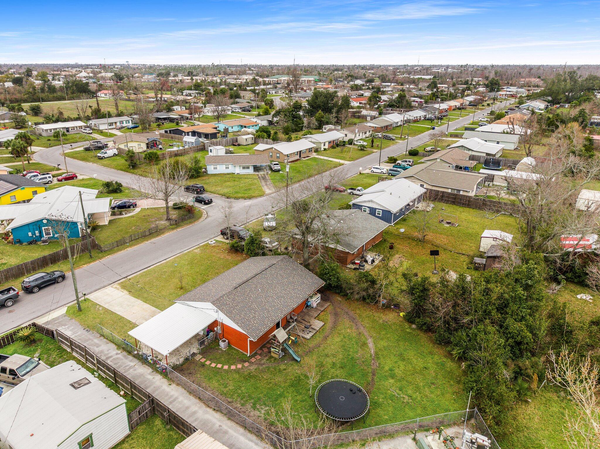 ROBINDALE - Residential