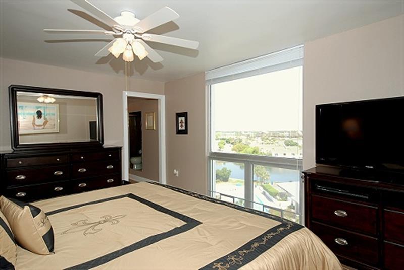 SHORELINE TOWERS 3 - Residential