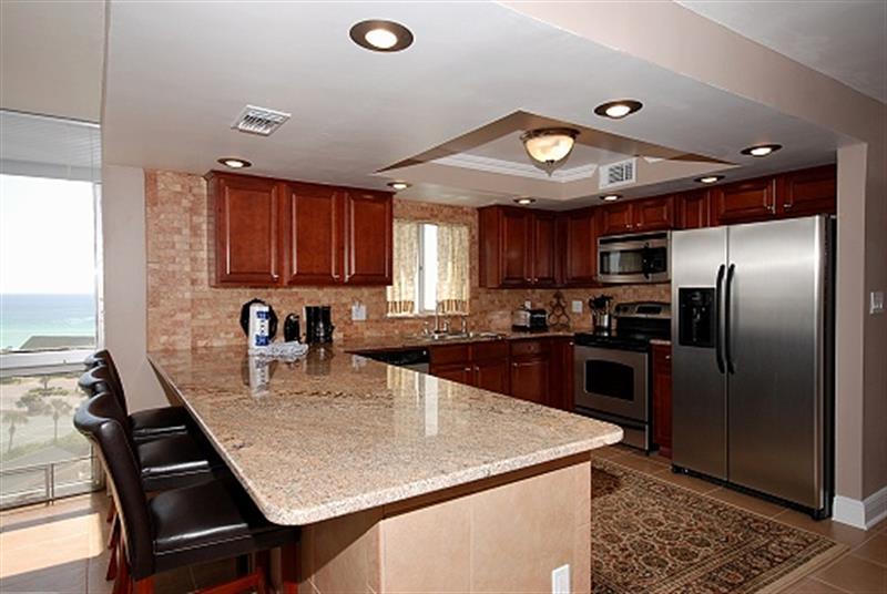 SHORELINE TOWERS 3 - Residential