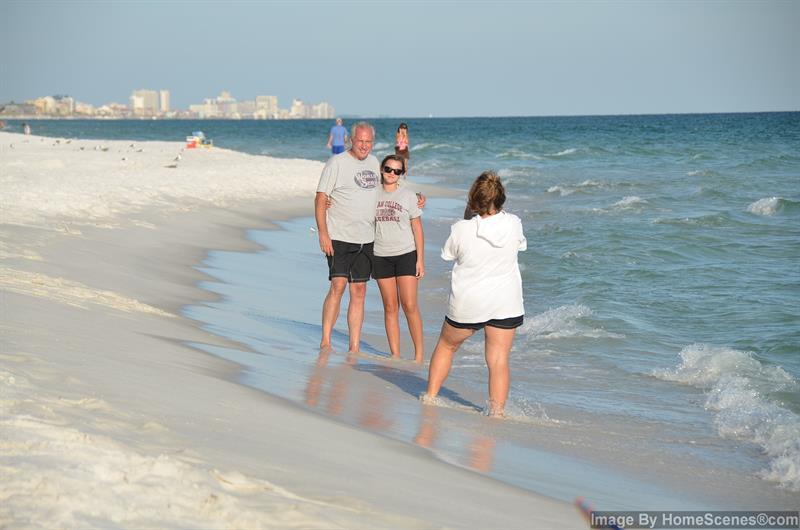 SHORELINE TOWERS 3 - Residential