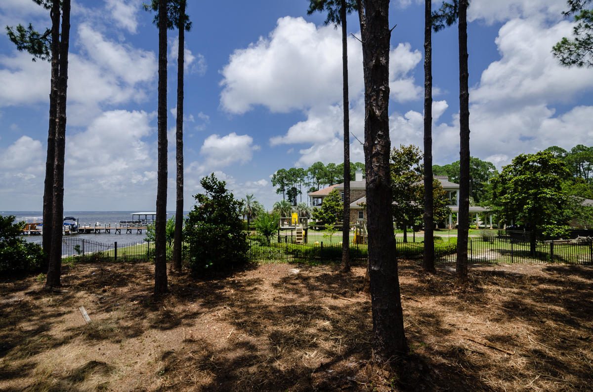 DRIFTWOOD ESTATES - Land