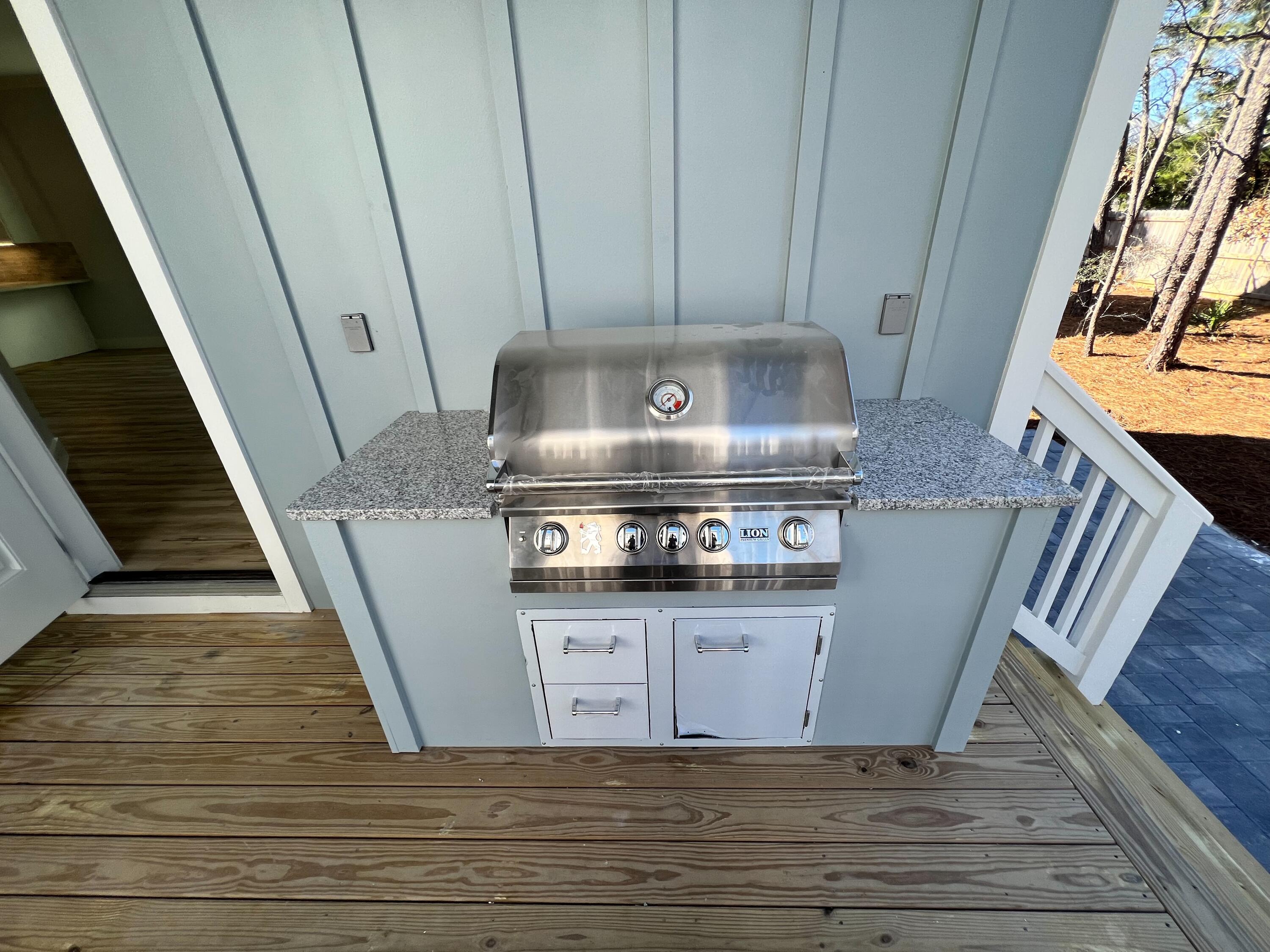 SHADOW PINES - Residential Lease