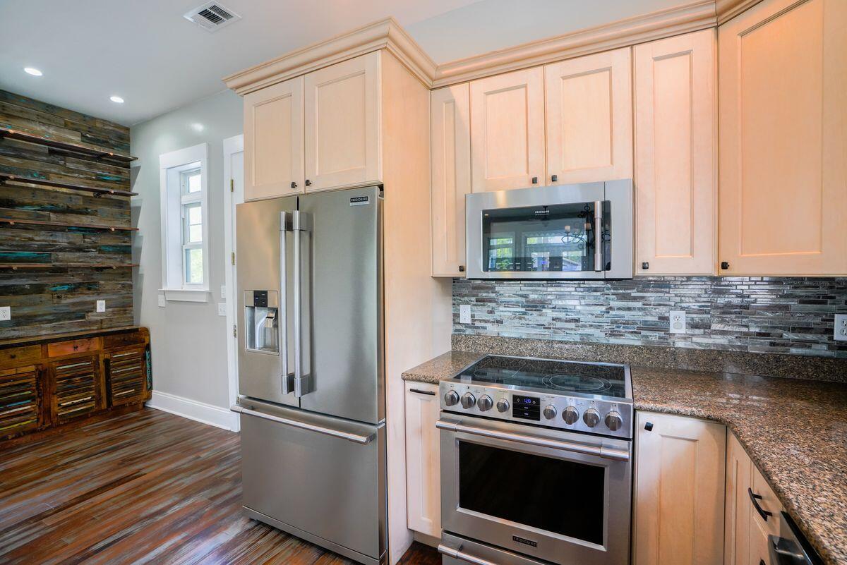 NO RECORDED PROJECT - Residential