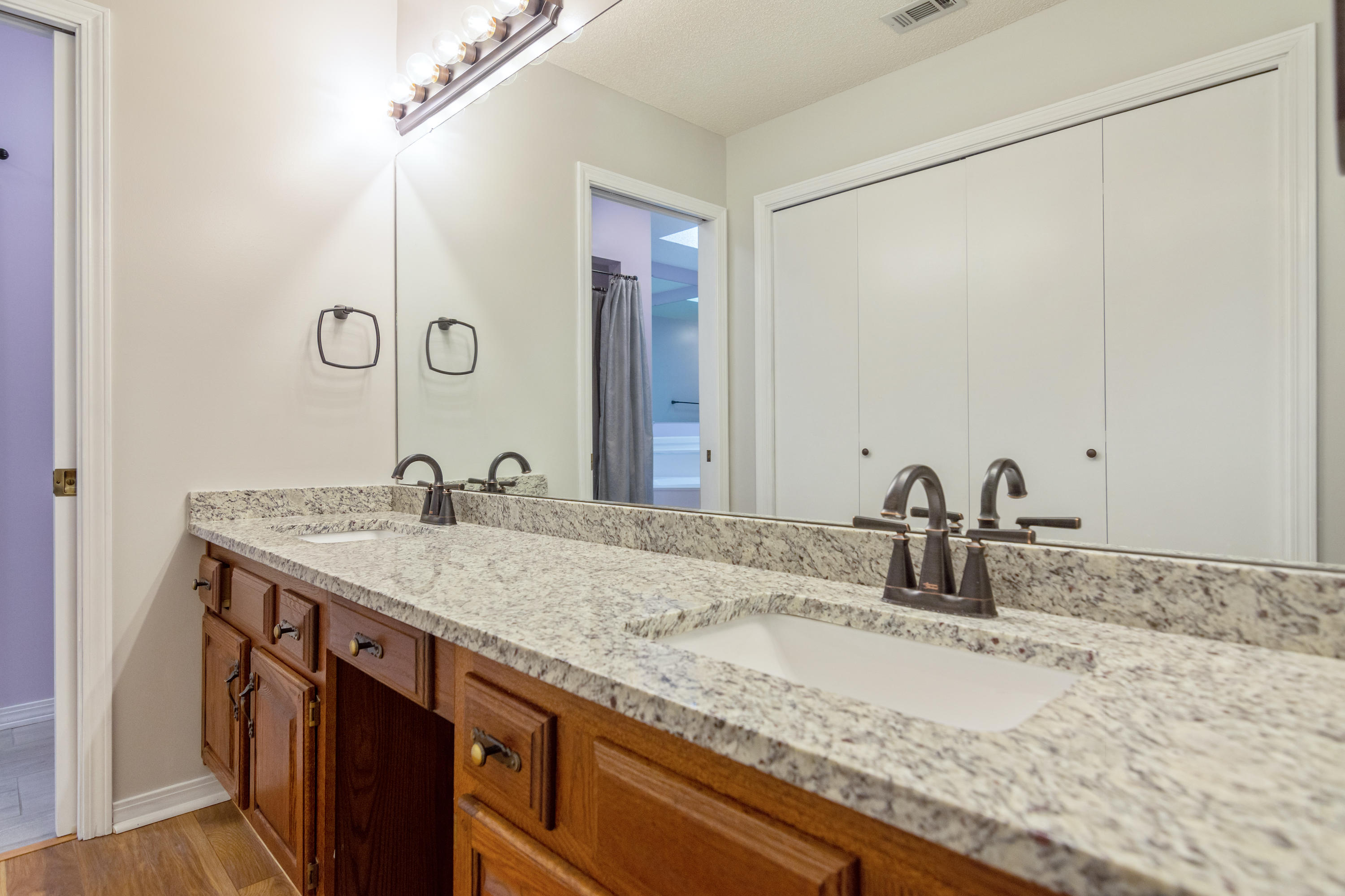 RIVERSIDE NORTH - Residential