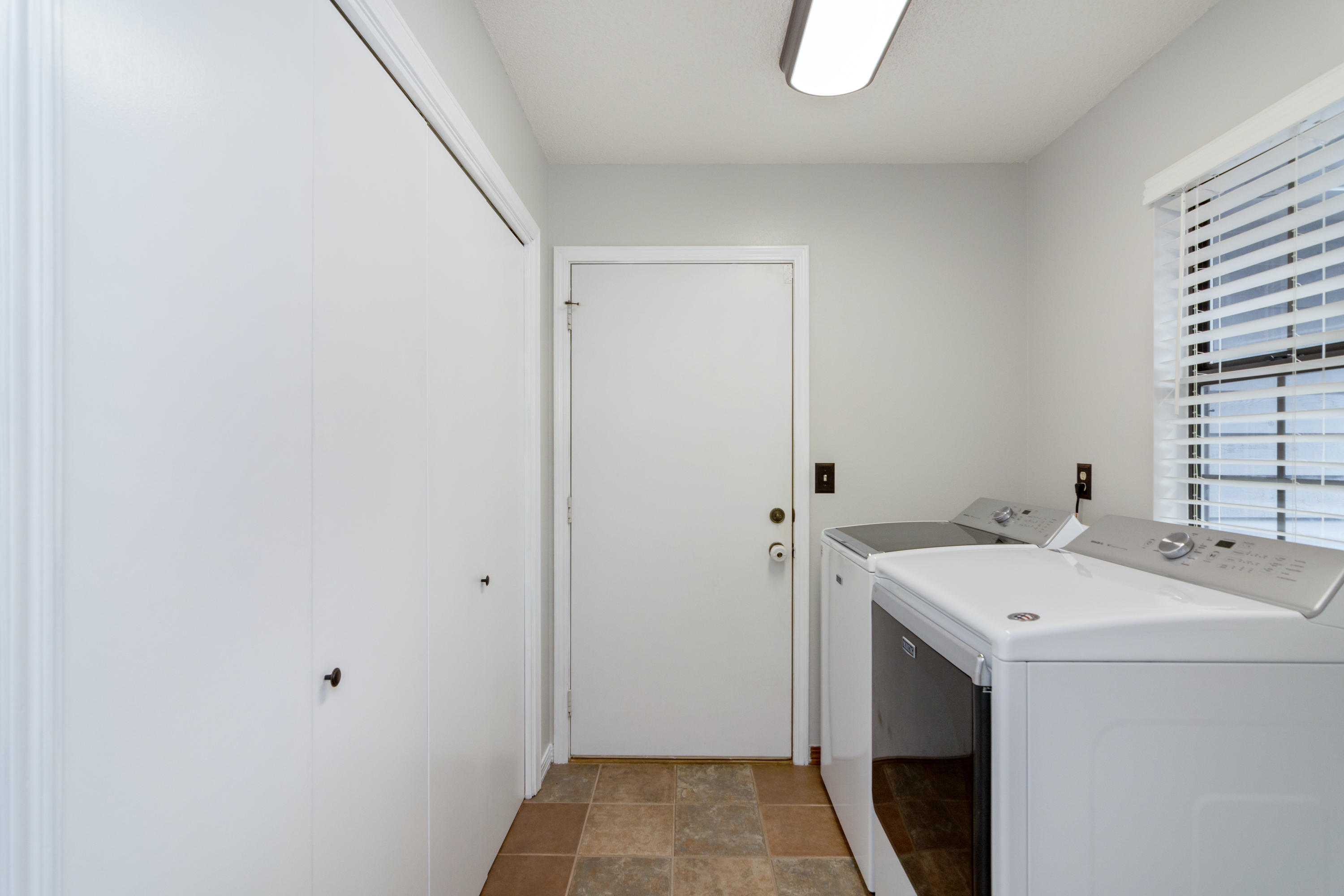 RIVERSIDE NORTH - Residential