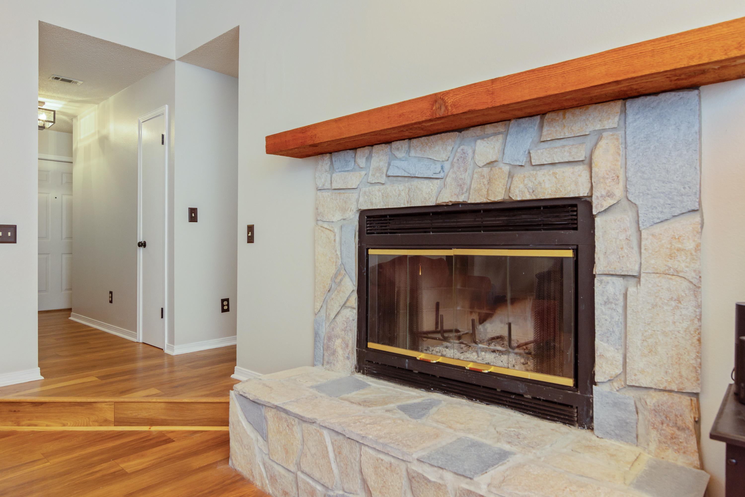 RIVERSIDE NORTH - Residential