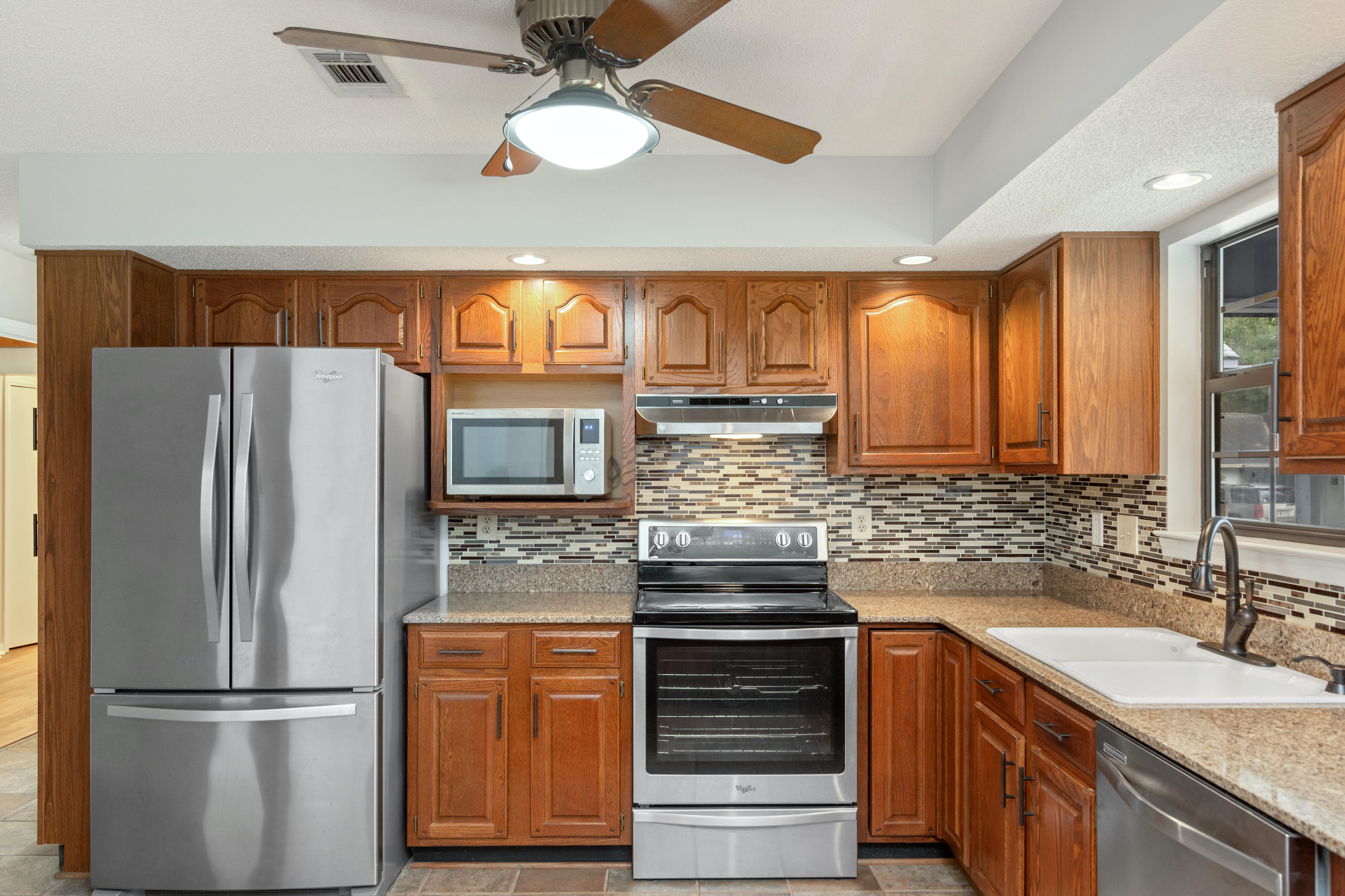 RIVERSIDE NORTH - Residential