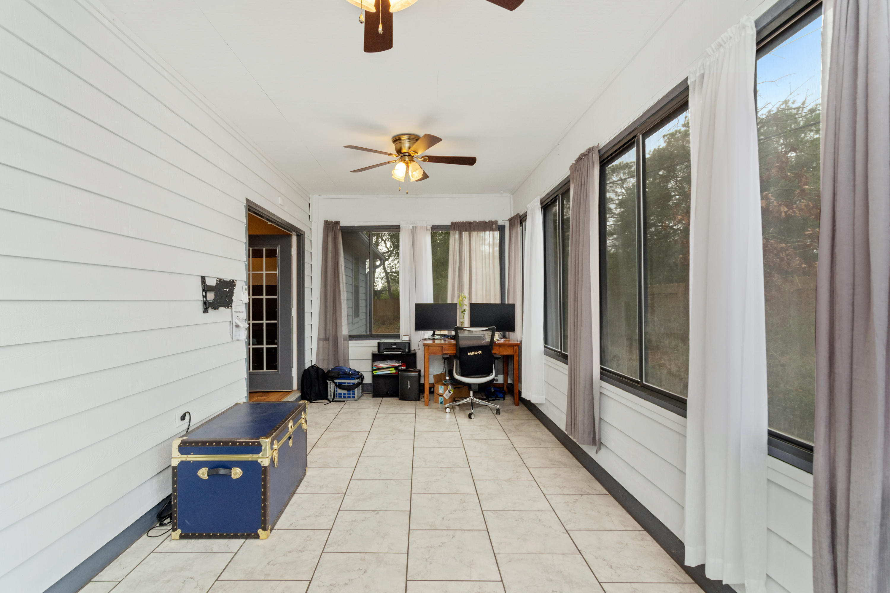 RIVERSIDE NORTH - Residential