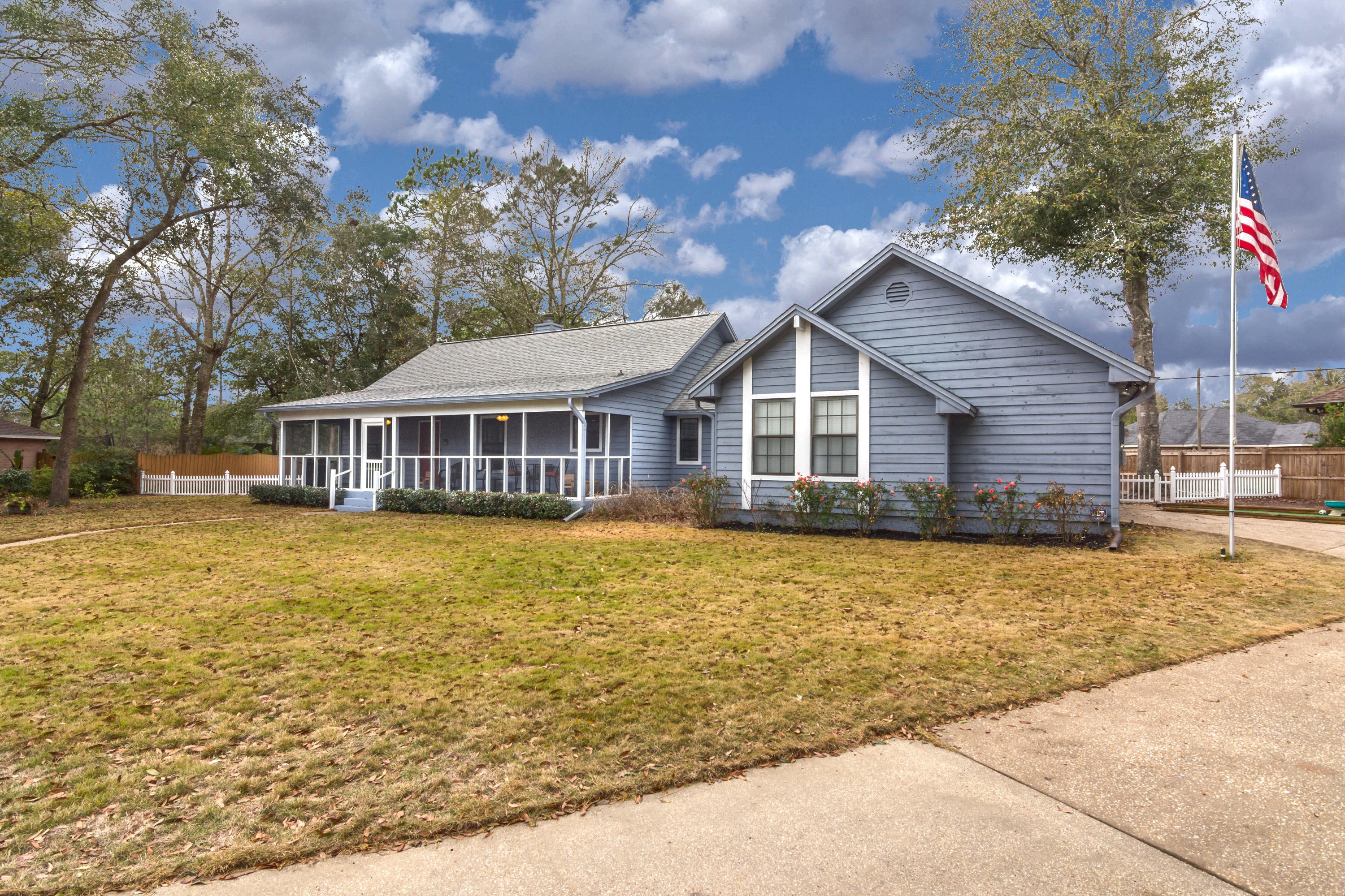 RIVERSIDE NORTH - Residential