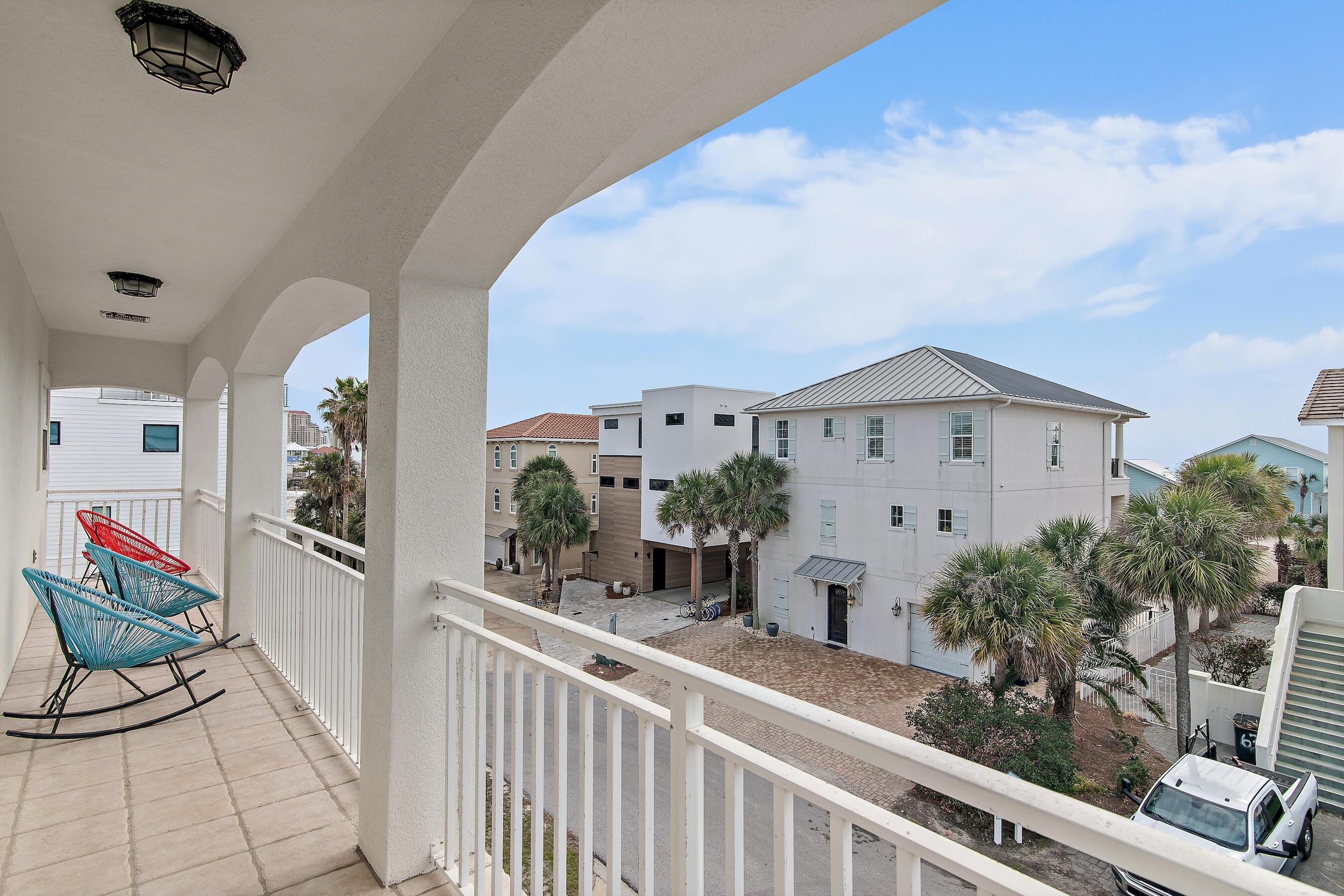 EMERALD DUNES - Residential