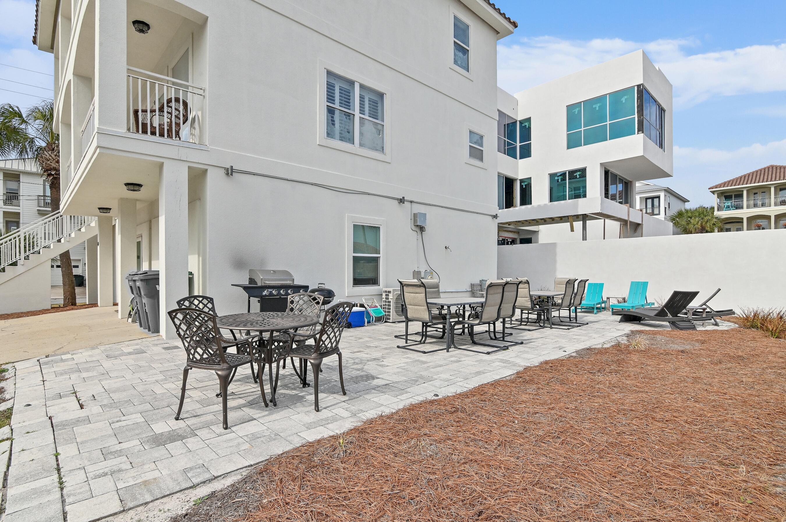 EMERALD DUNES - Residential
