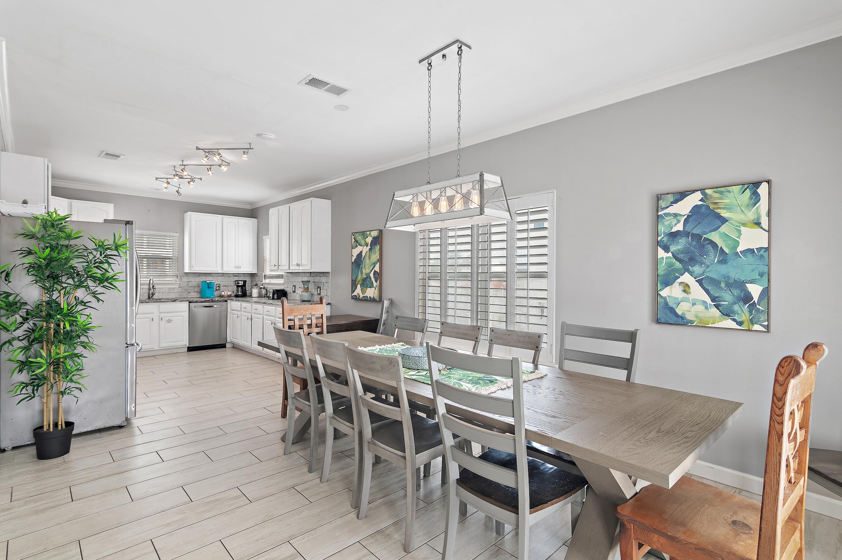 EMERALD DUNES - Residential