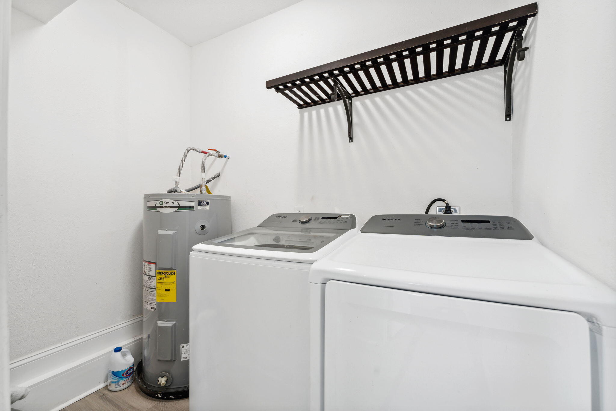 MEADOWBROOK ESTATES - Residential