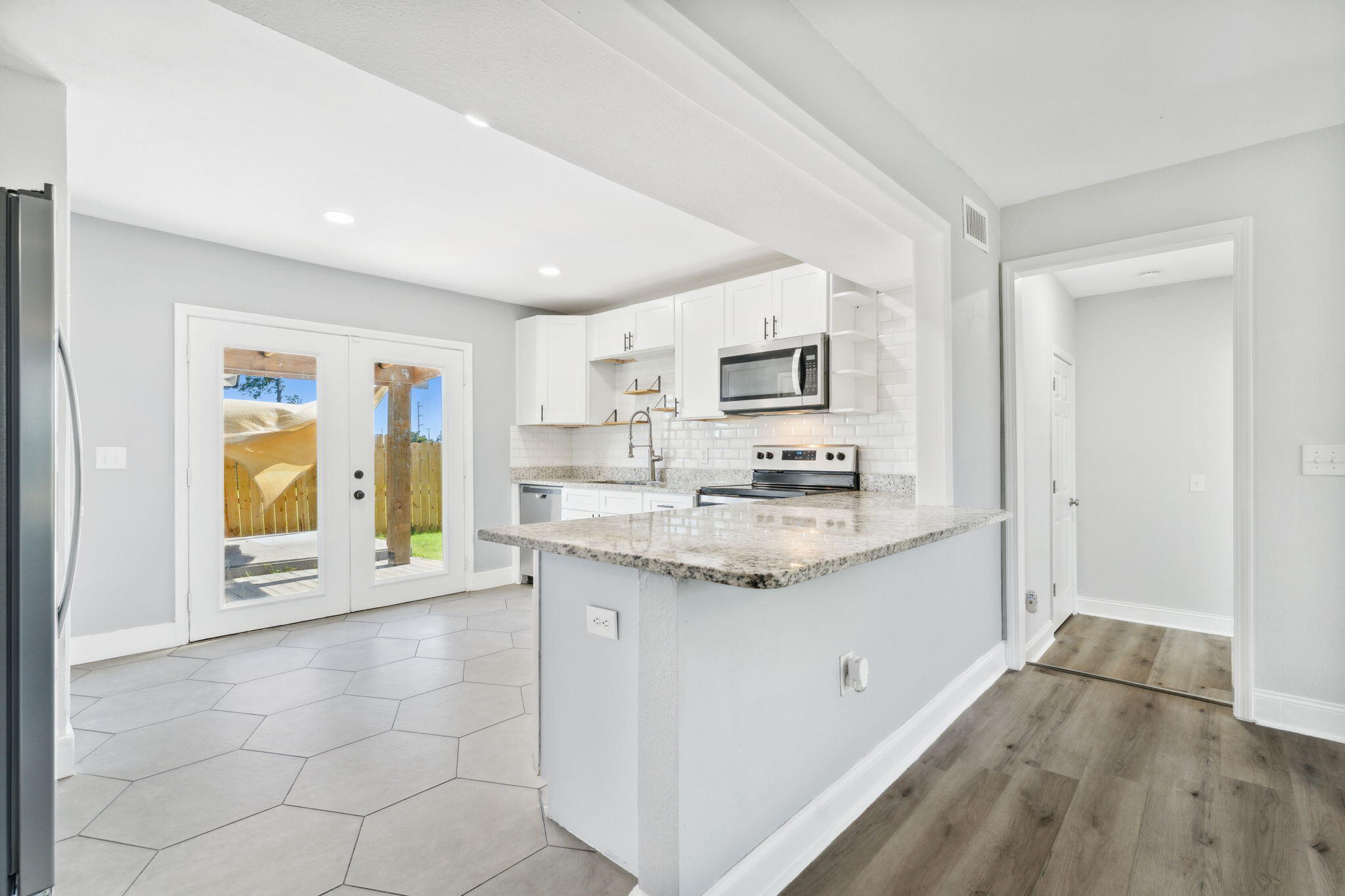 MEADOWBROOK ESTATES - Residential