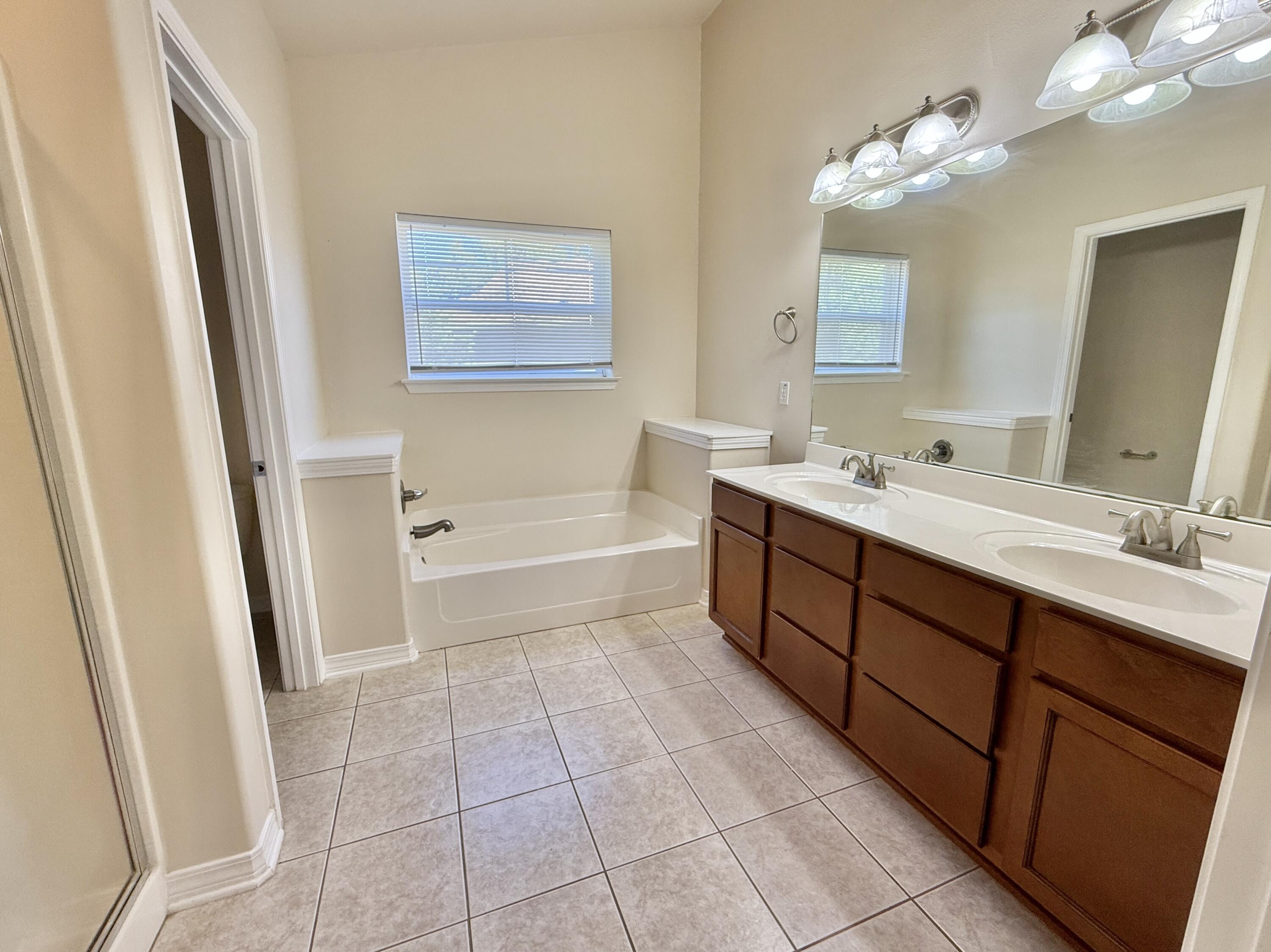 PLANTATION AT SANTA ROSA - Residential
