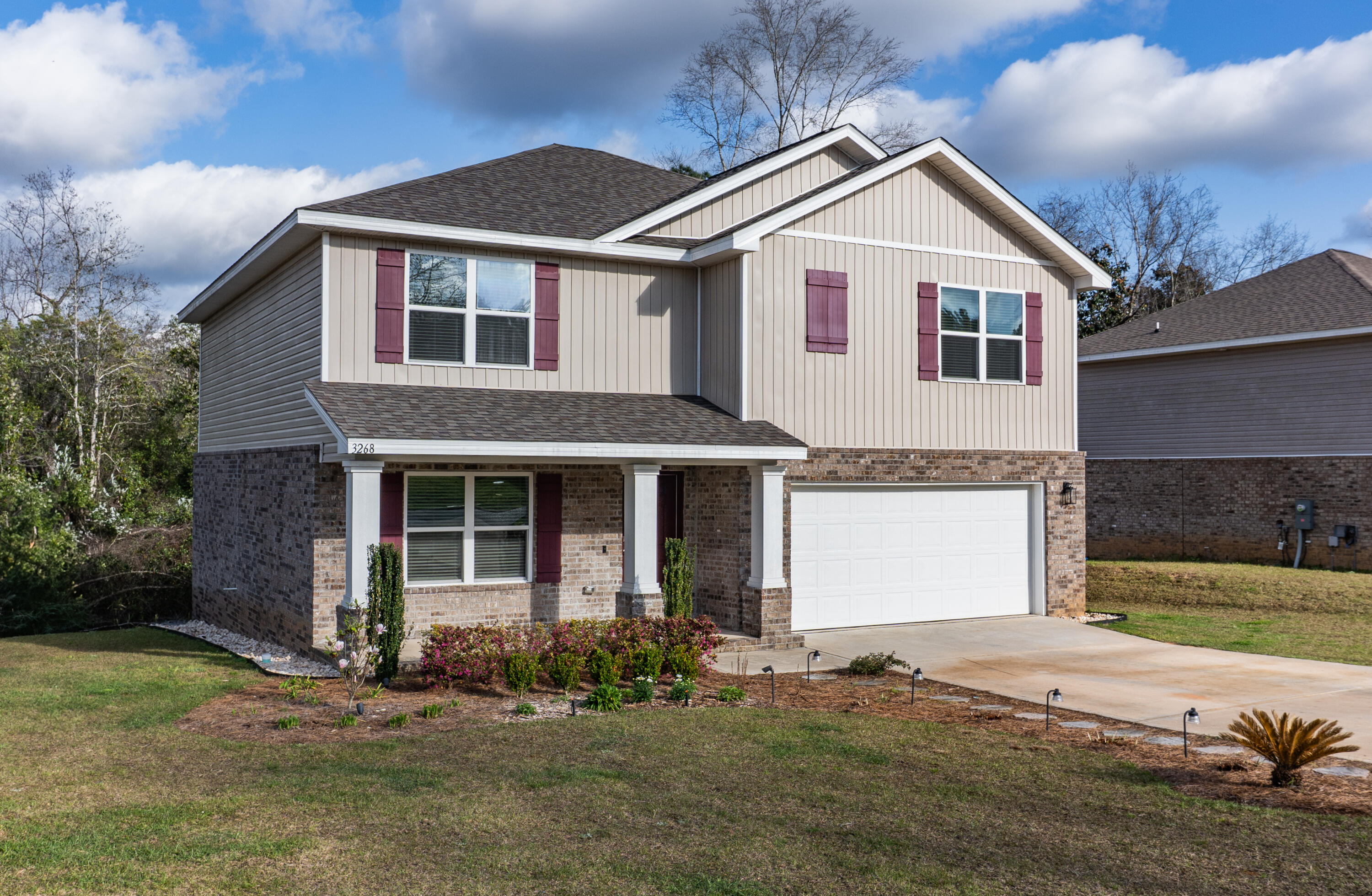 LAKERIDGE EST - Residential Lease