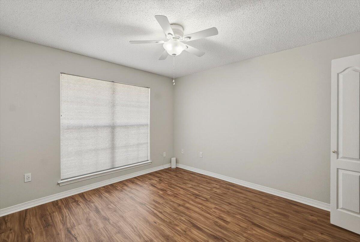 SHADOW OAK S/D - Residential Lease