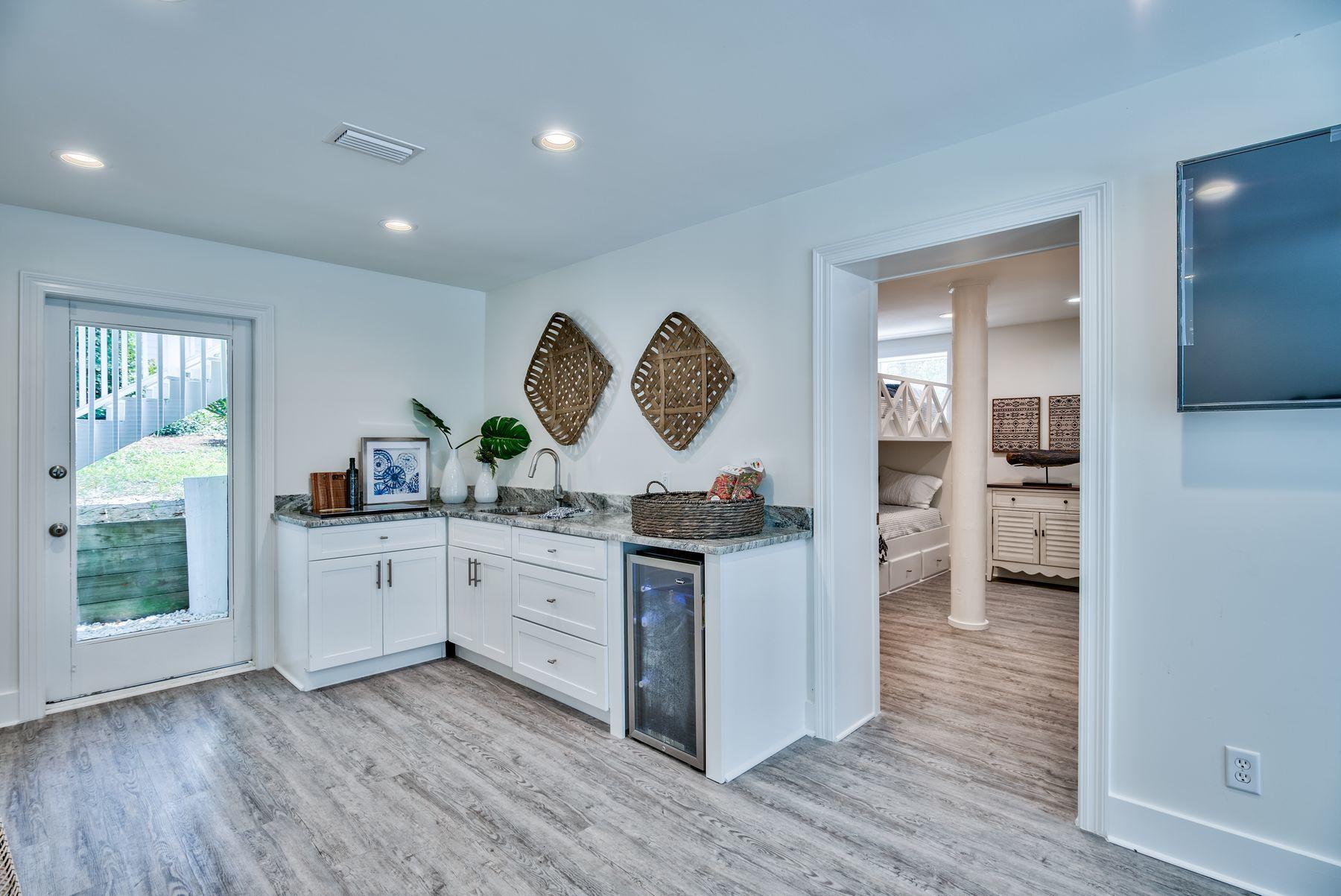 Beach Highlands 1st Addition - Residential