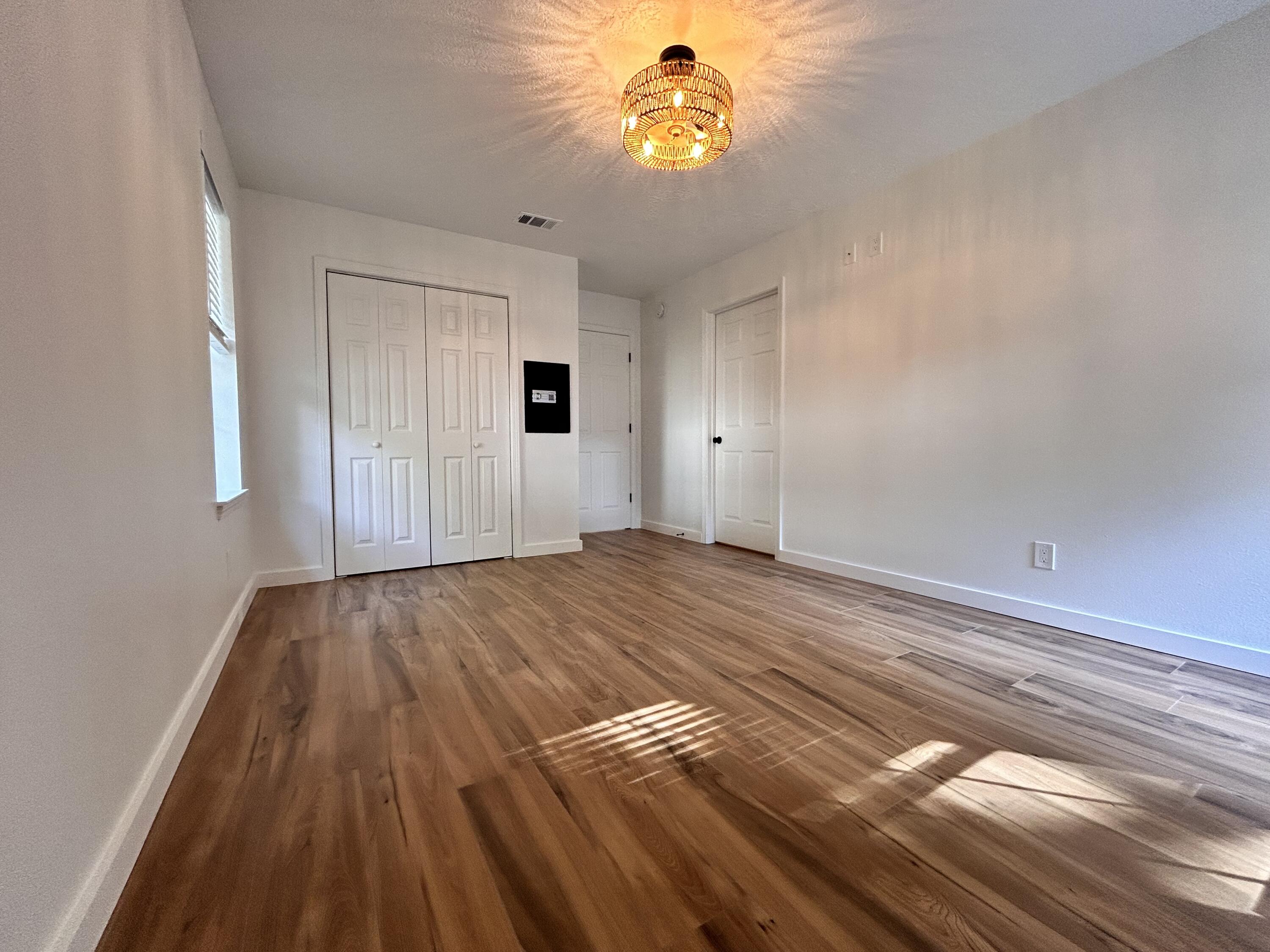 GULFVIEW HEIGHTS 1ST ADDN - Residential Lease