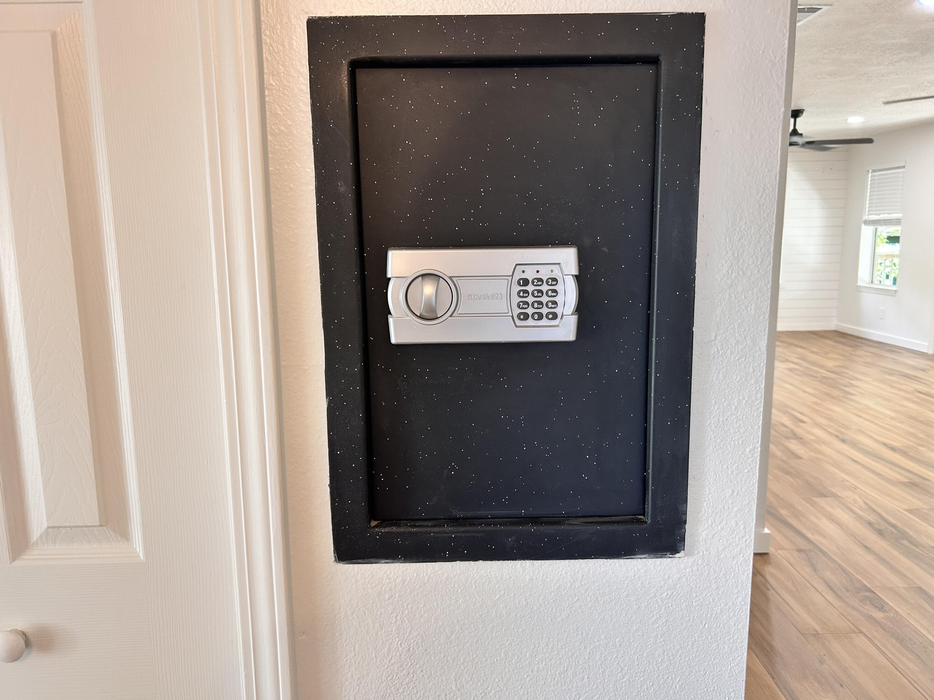 GULFVIEW HEIGHTS 1ST ADDN - Residential Lease
