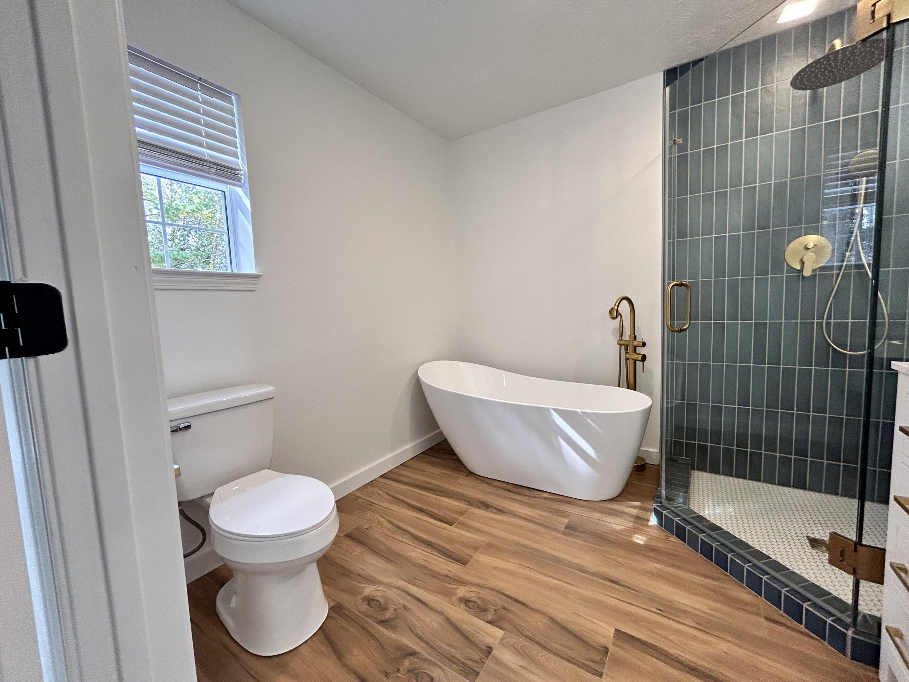 GULFVIEW HEIGHTS 1ST ADDN - Residential Lease