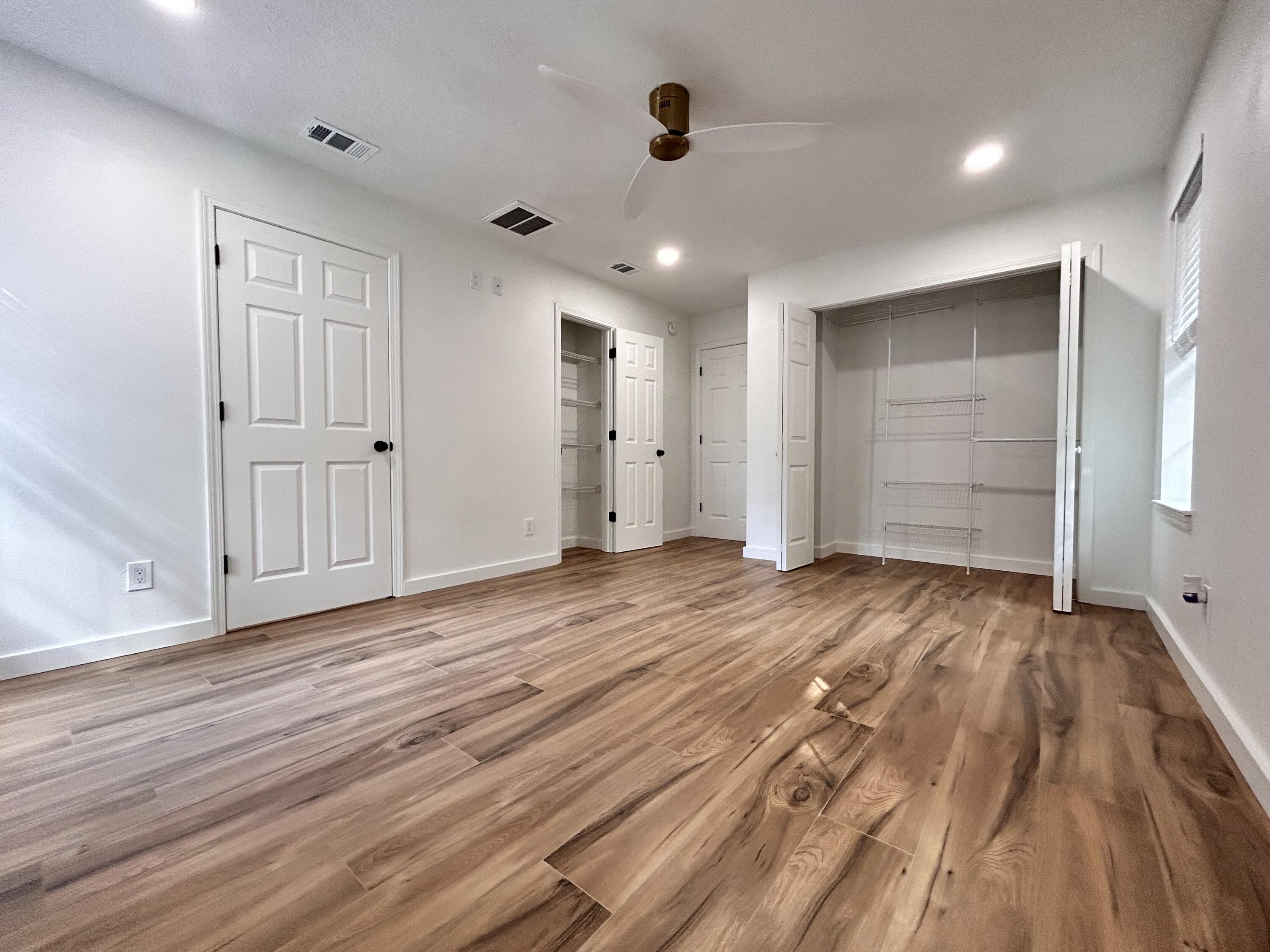 GULFVIEW HEIGHTS 1ST ADDN - Residential Lease