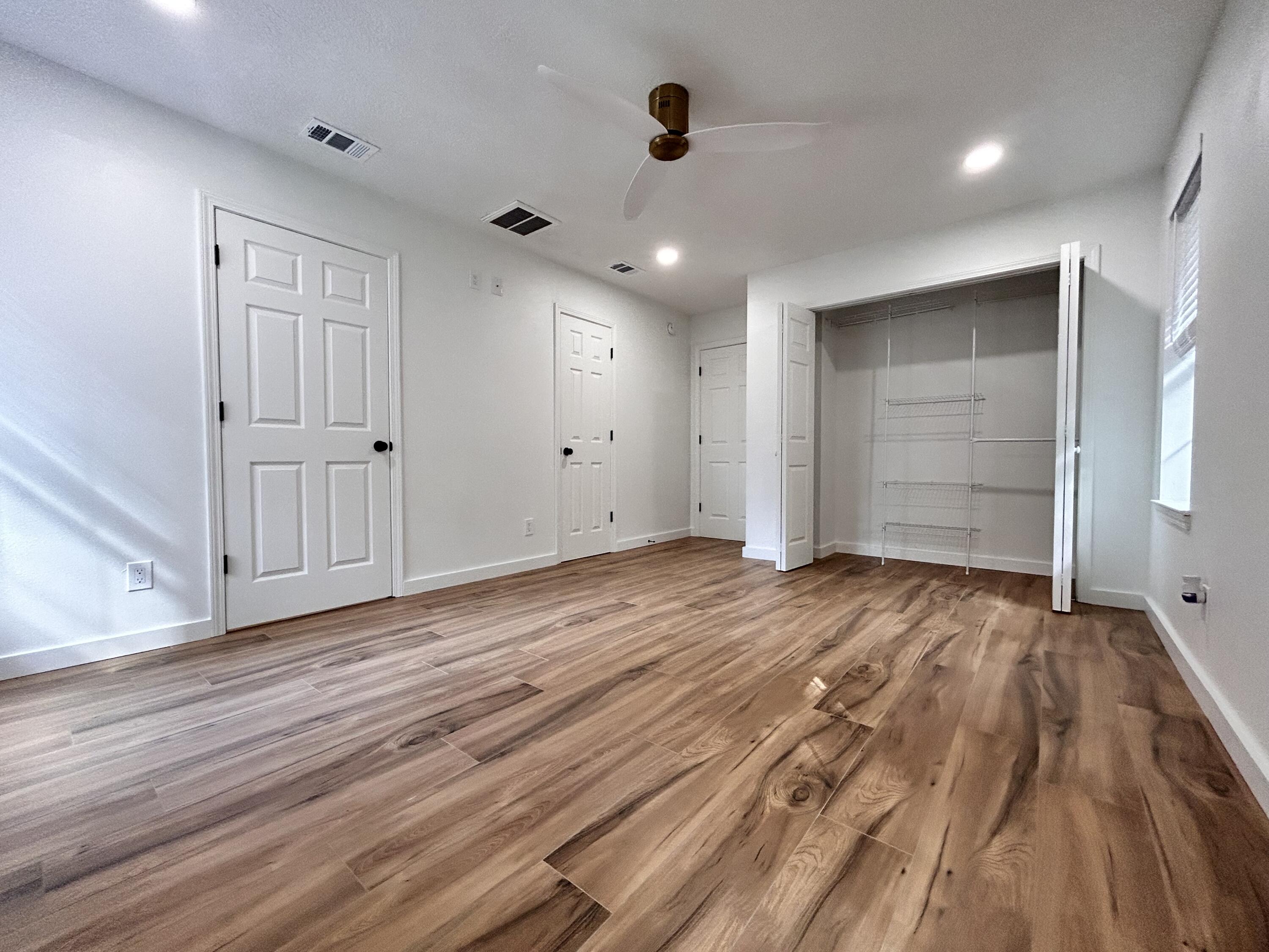 GULFVIEW HEIGHTS 1ST ADDN - Residential Lease
