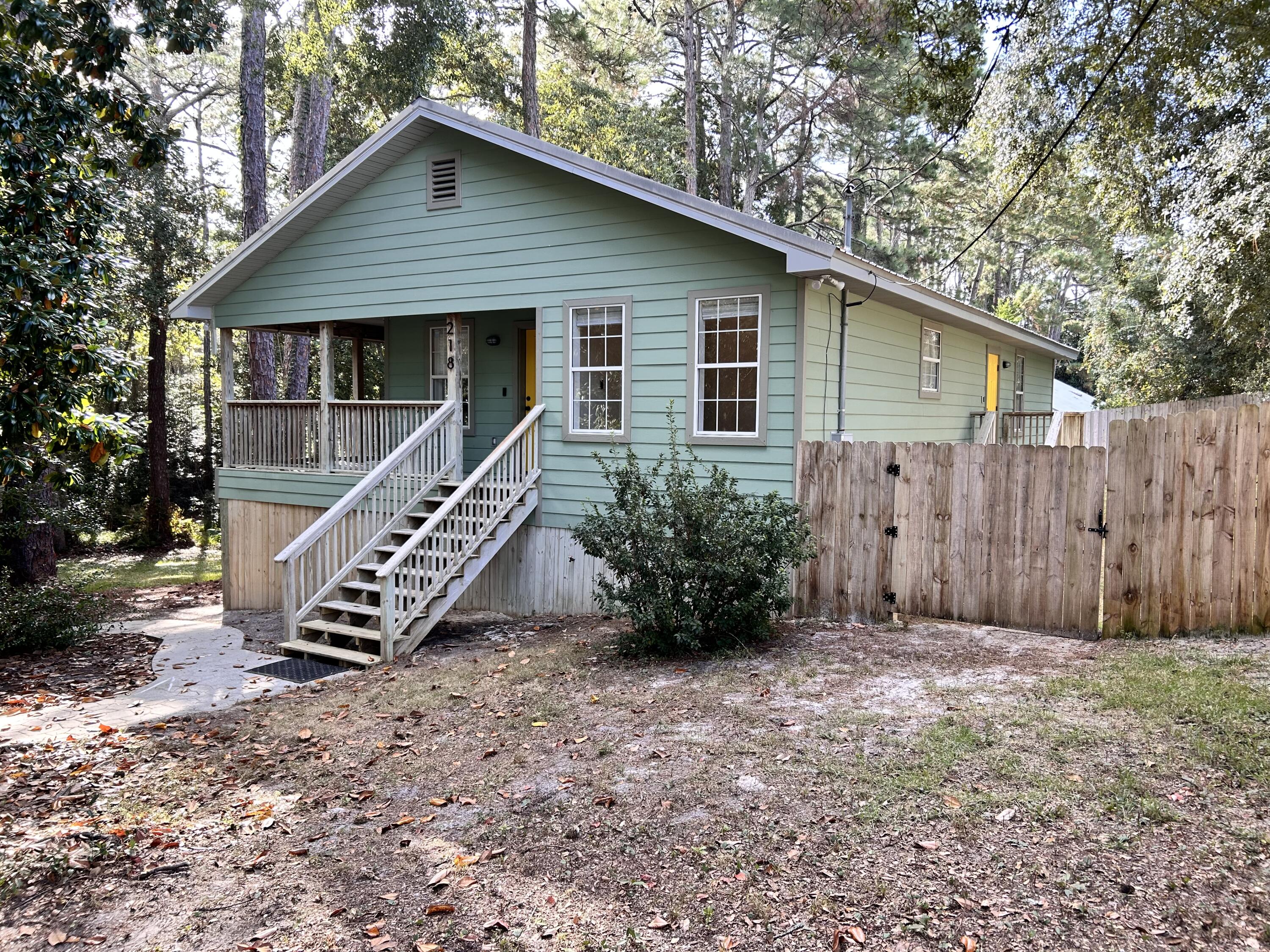 GULFVIEW HEIGHTS 1ST ADDN - Residential Lease