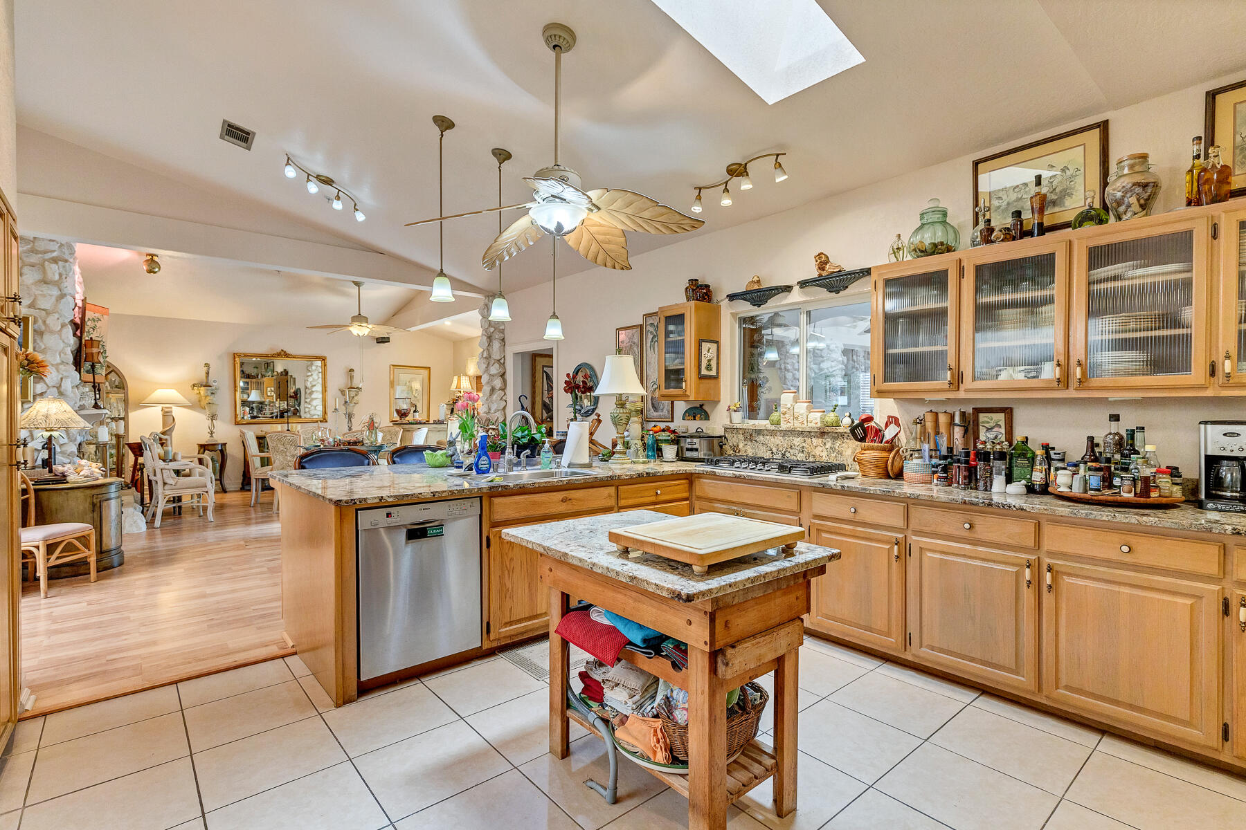 RAINTREE ESTATES #2 - Residential