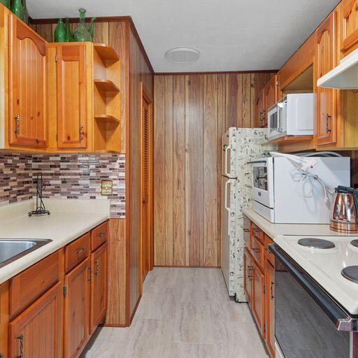 ALAQUA ESTATES - Residential