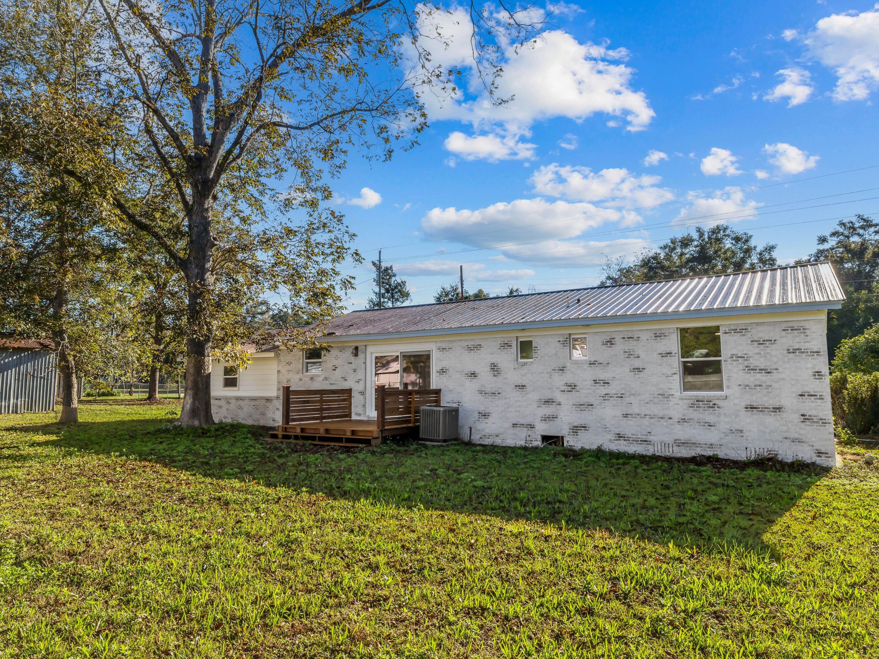 TOWN OF DEFUNIAK - Residential