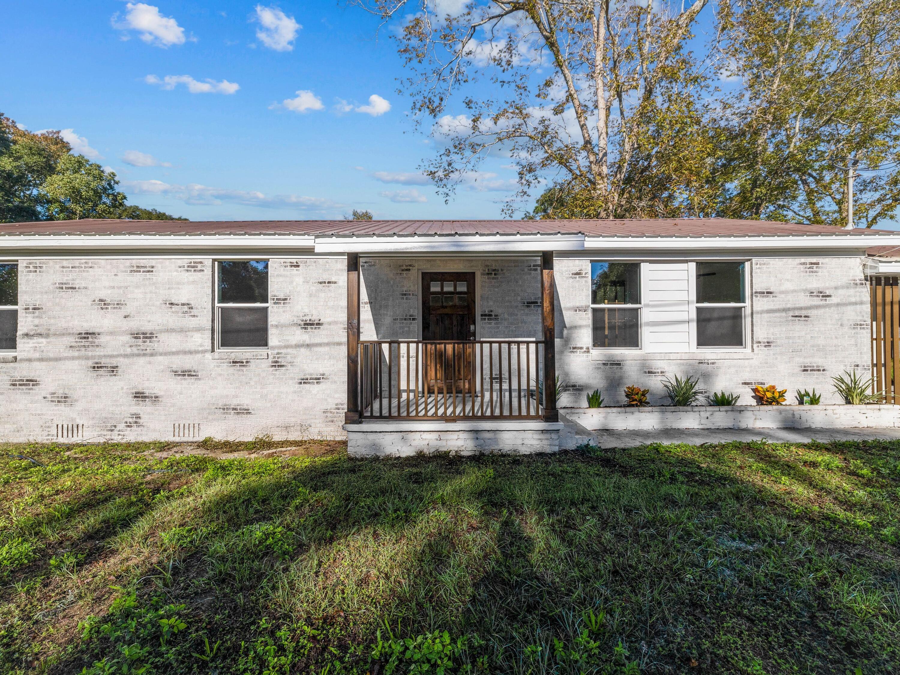 TOWN OF DEFUNIAK - Residential