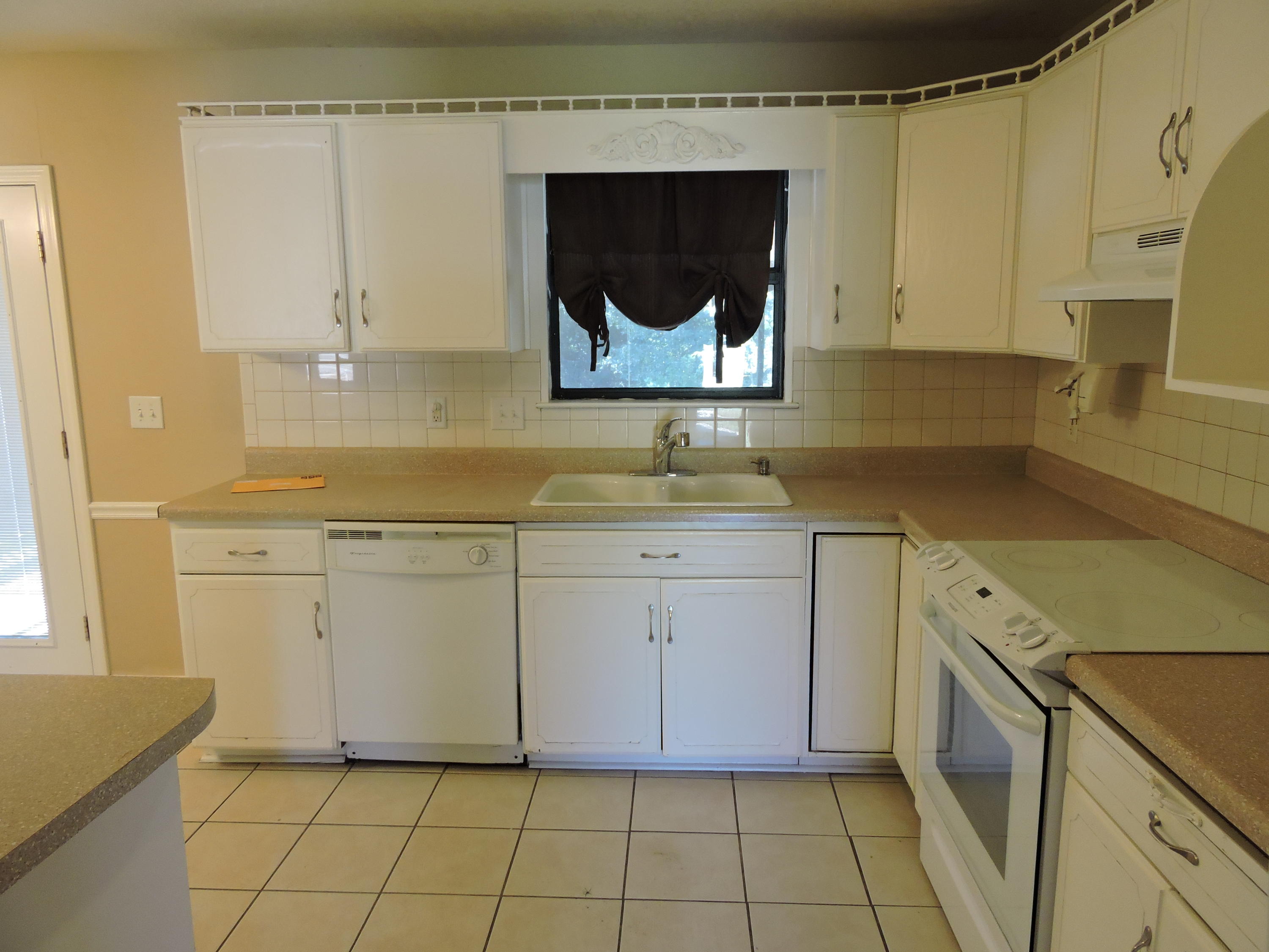 COUNTRYVIEW ESTATES - Residential