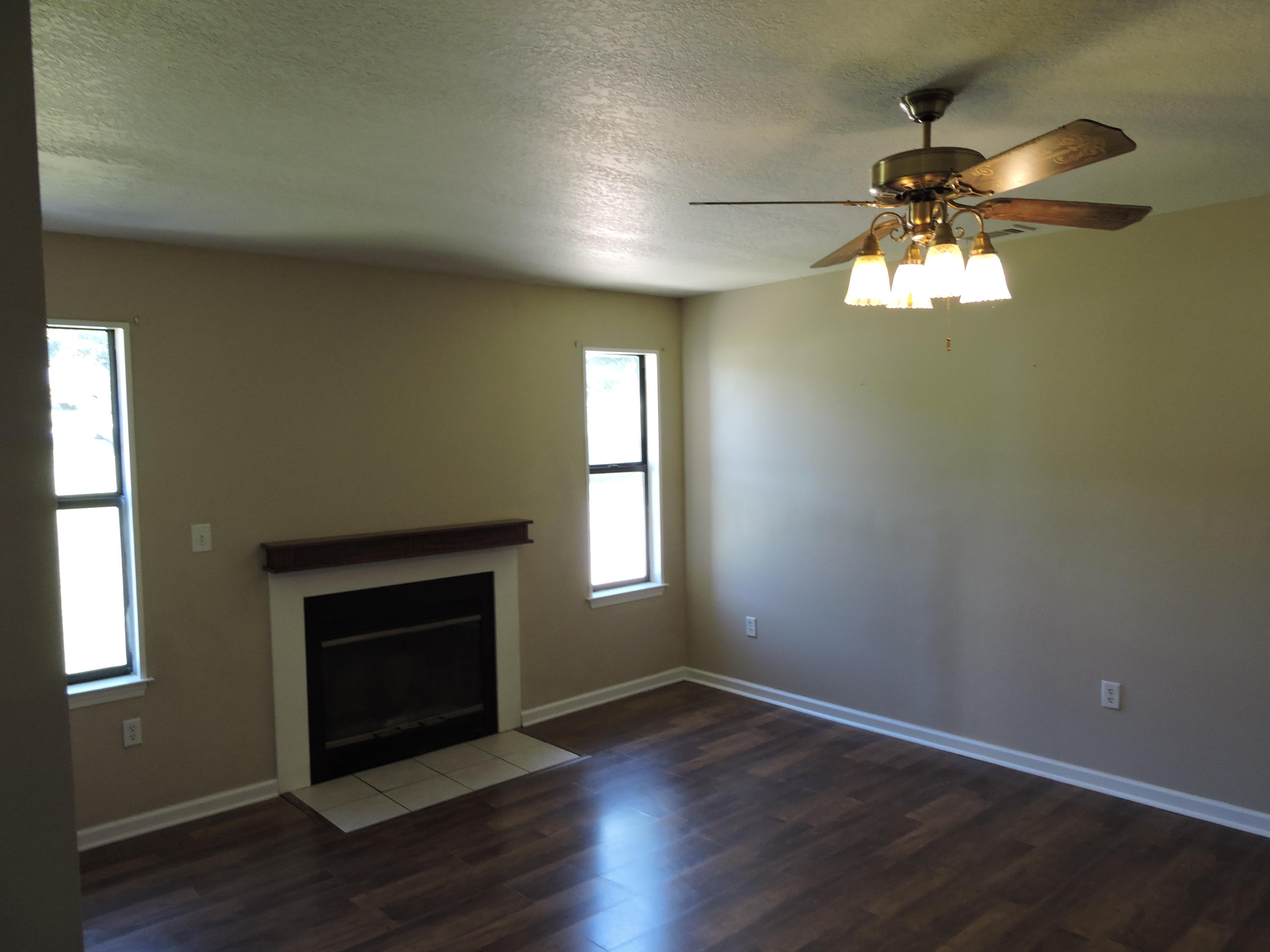 COUNTRYVIEW ESTATES - Residential