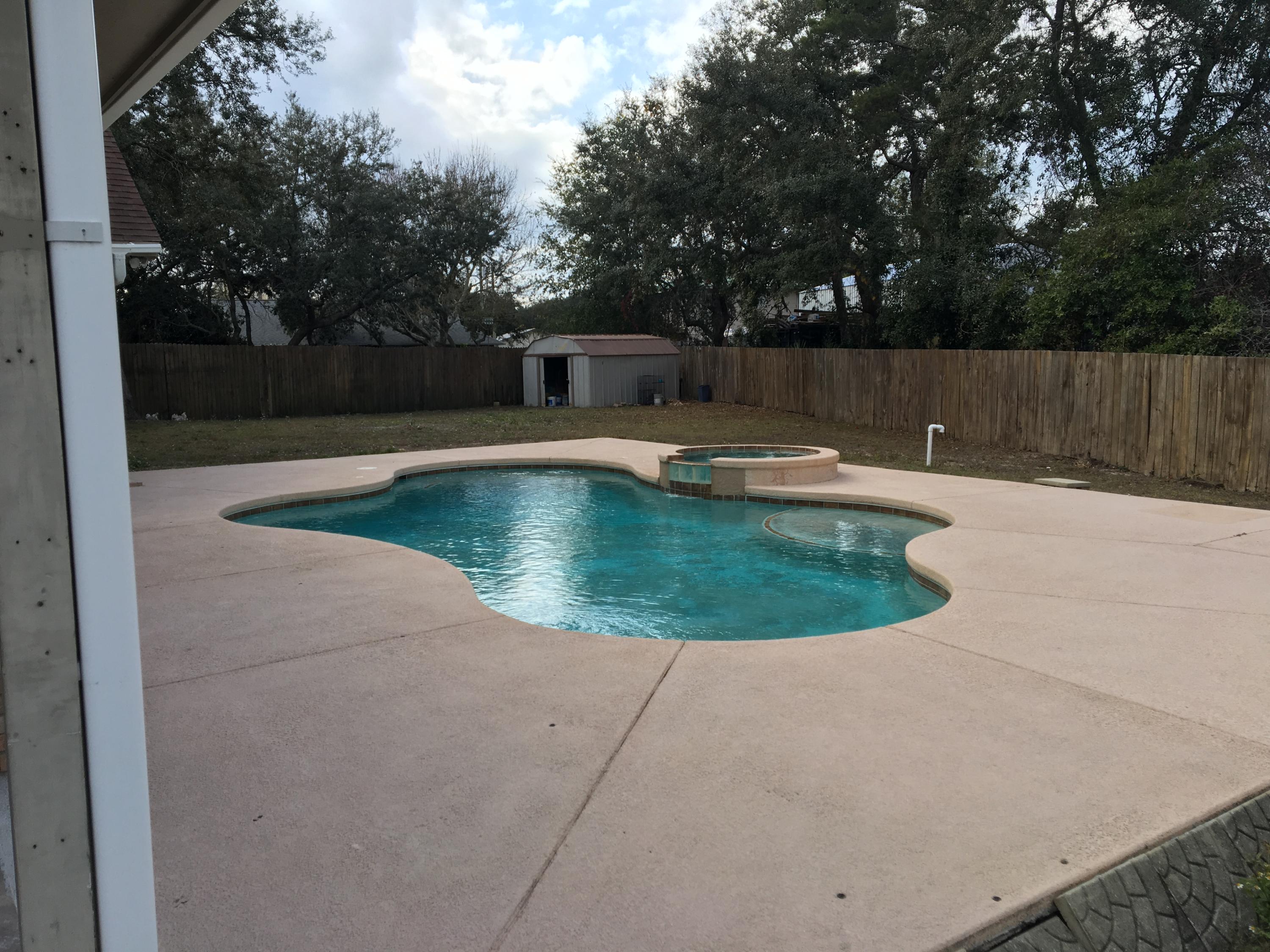 RIDGE WOOD MANOR - Residential