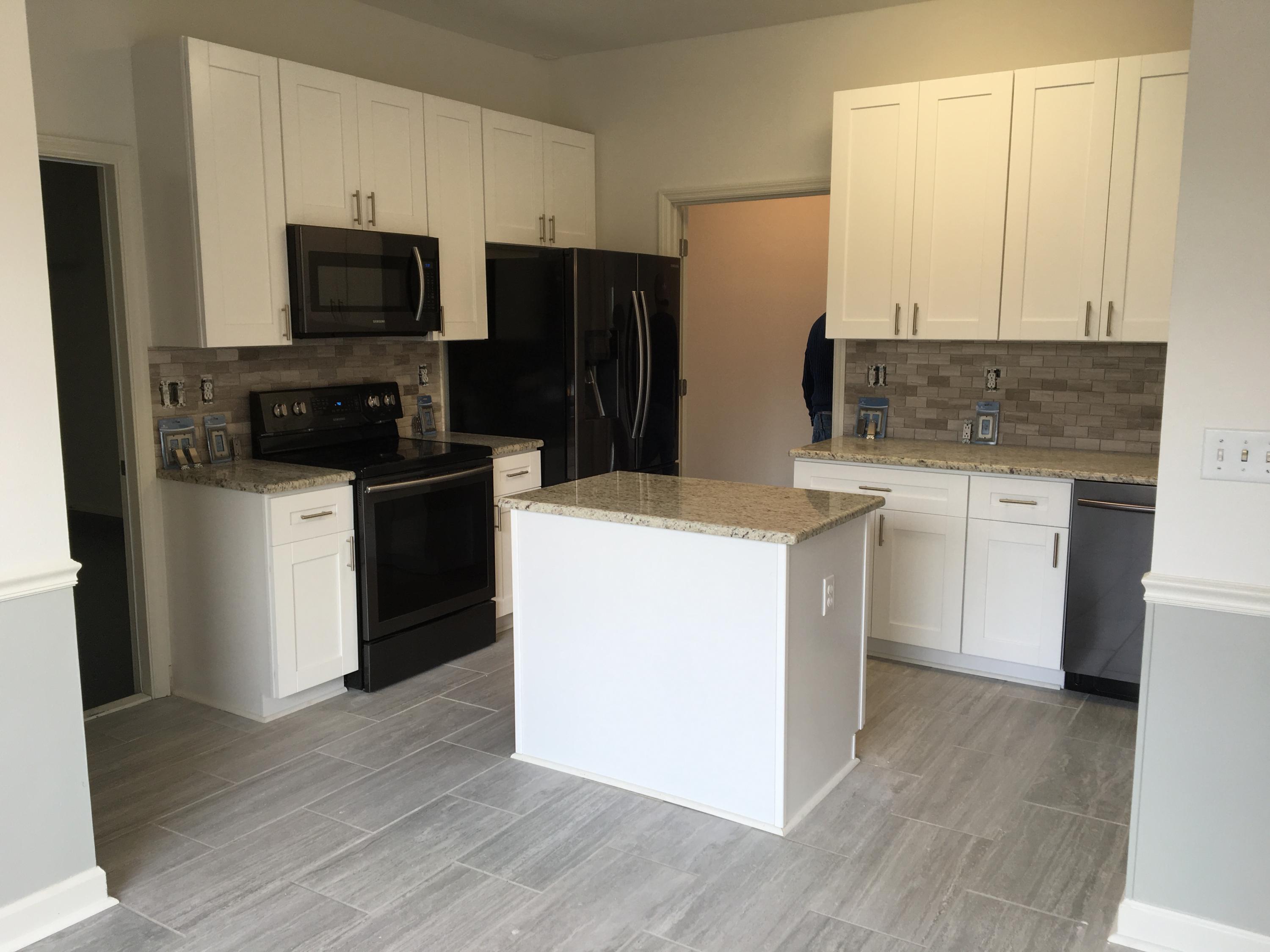 RIDGE WOOD MANOR - Residential