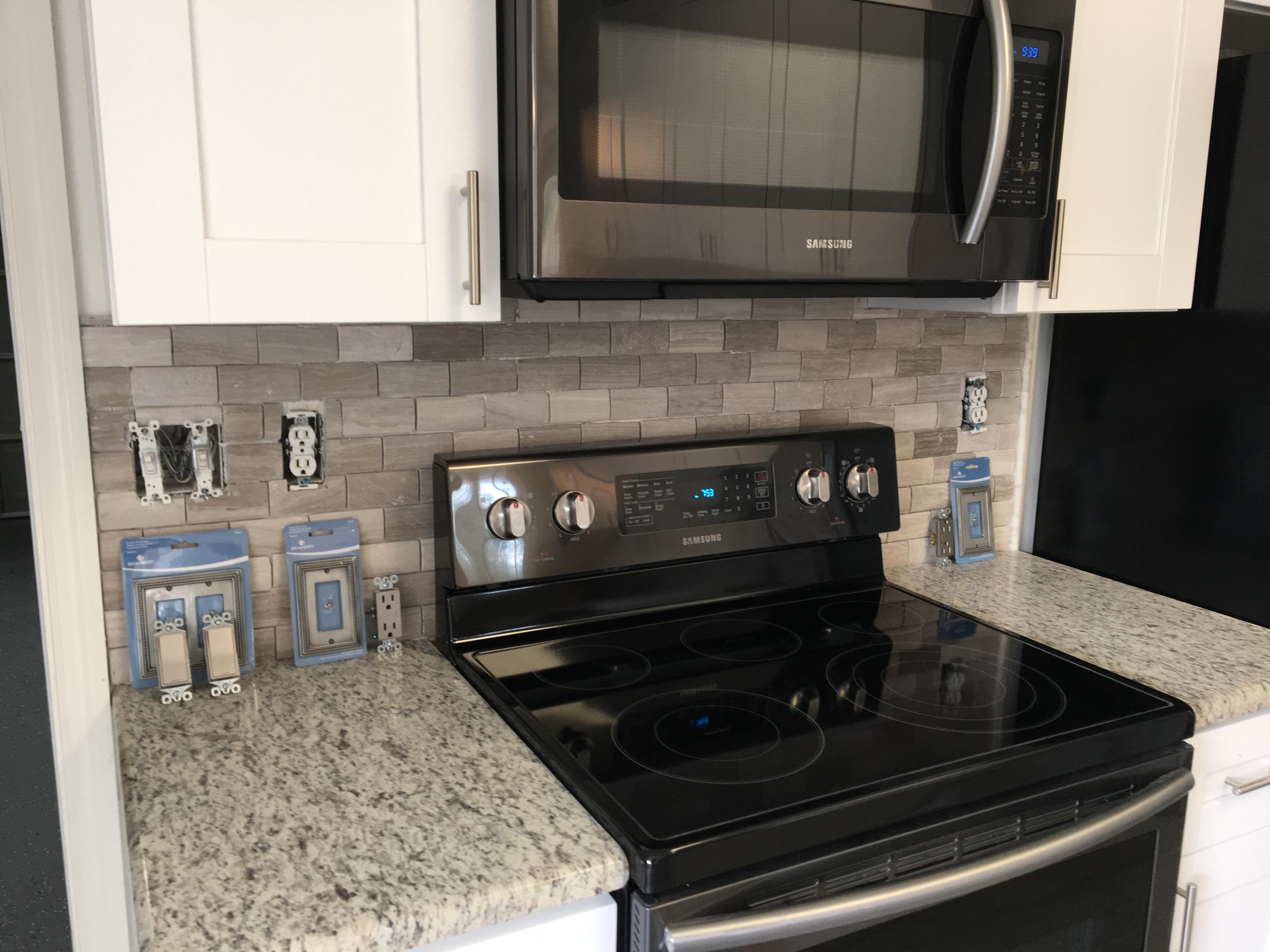 RIDGE WOOD MANOR - Residential