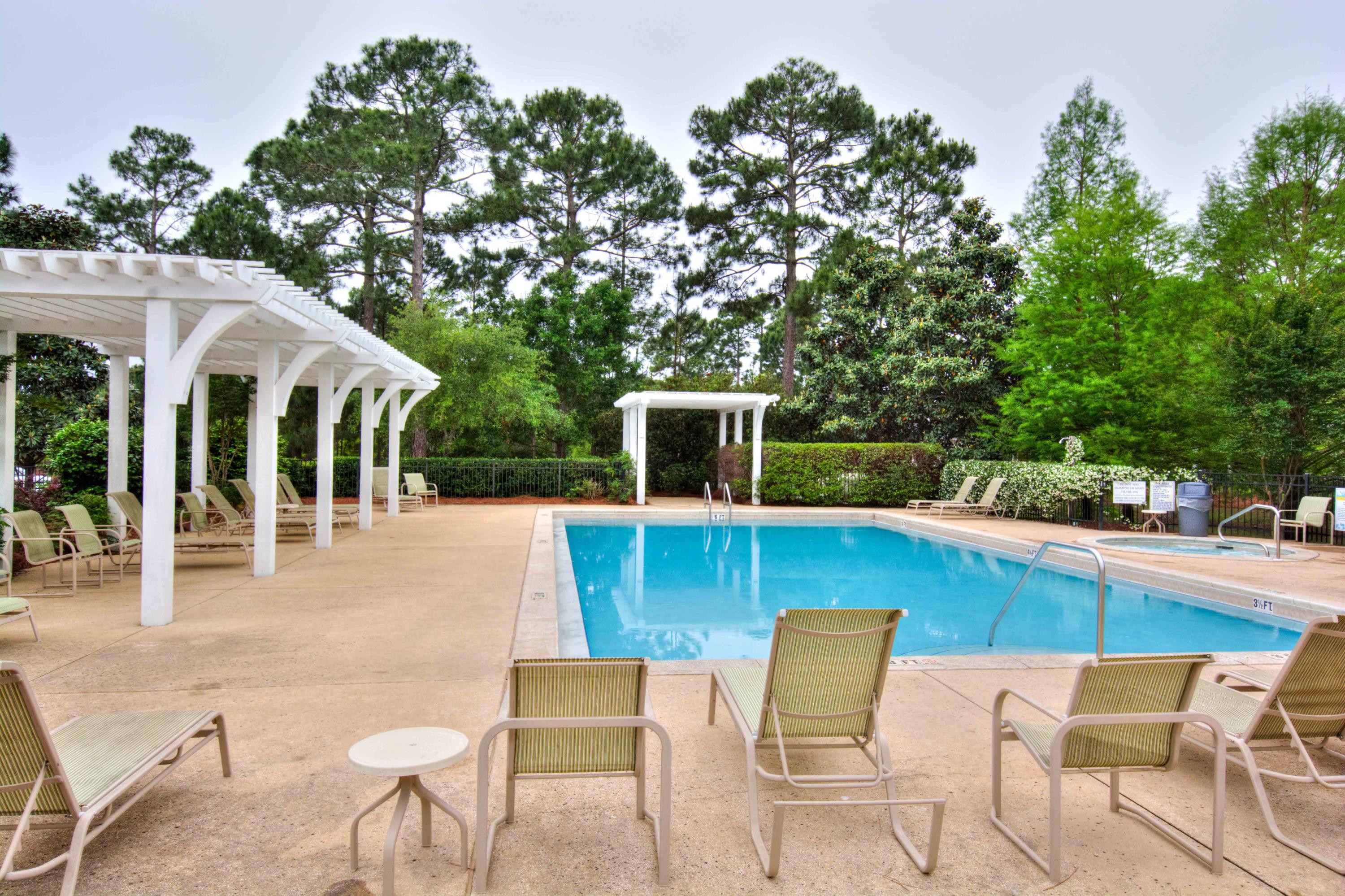 LAUREL GROVE - Residential