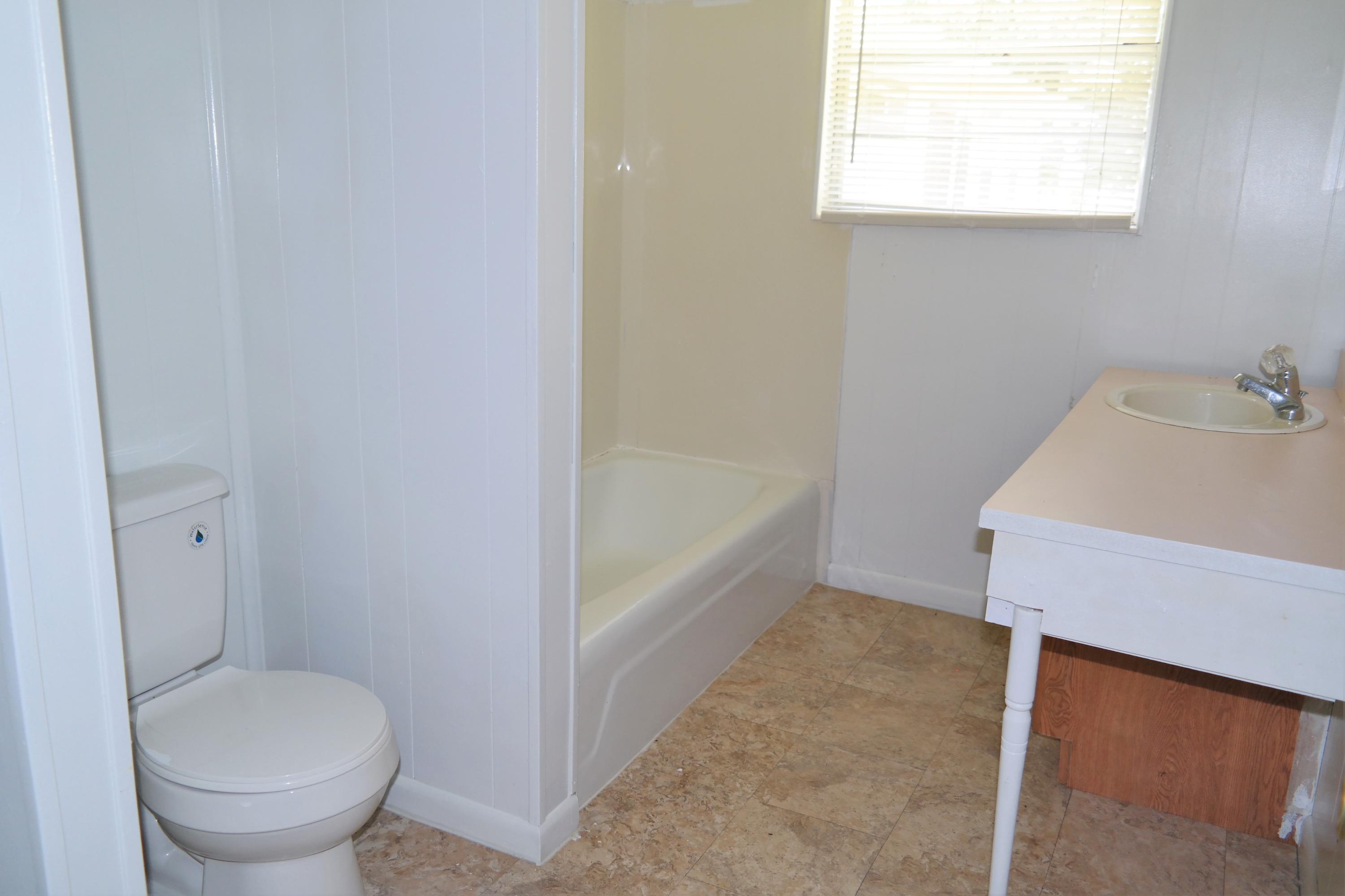 TOWN OF DEFUNIAK SPRINGS - Residential