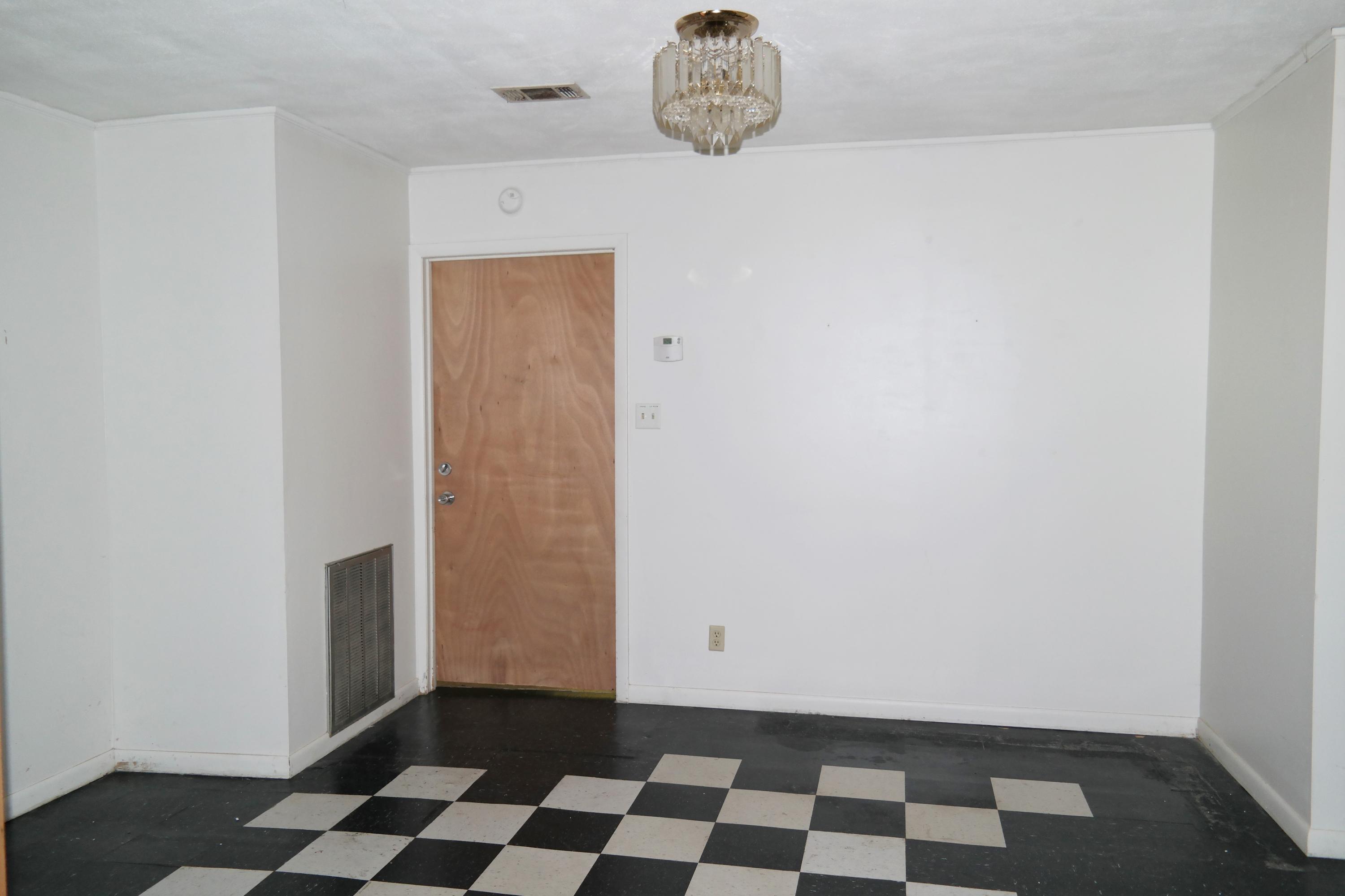 TOWN OF DEFUNIAK SPRINGS - Residential