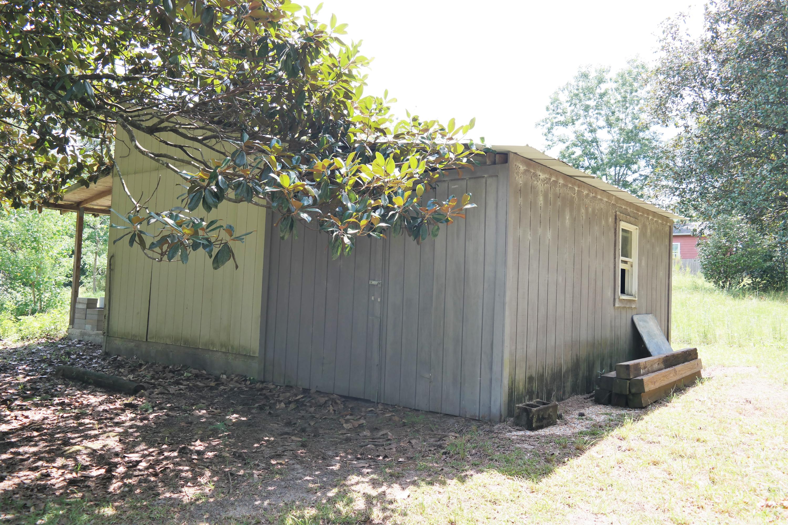 TOWN OF DEFUNIAK SPRINGS - Residential