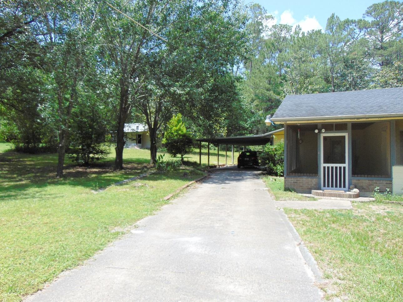 TOWN OF DEFUNIAK SPRINGS - Residential