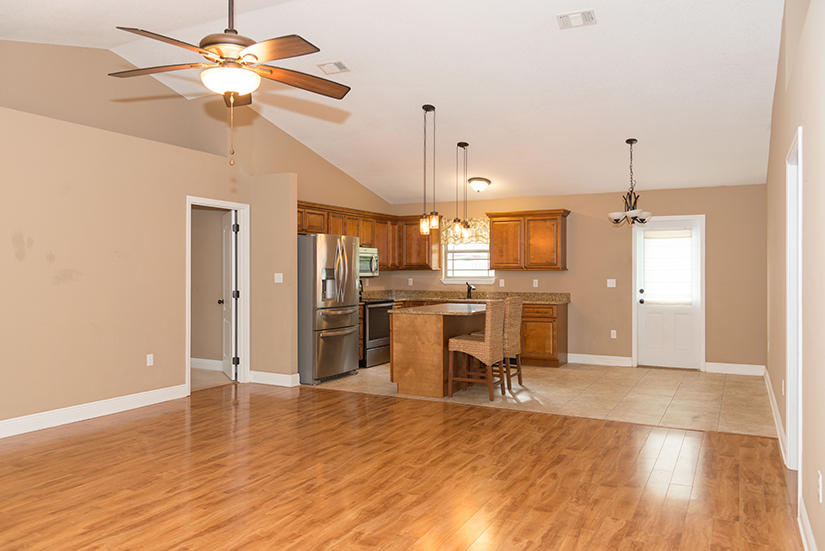 NAVARRE S/D 1ST ADDN - Residential Lease