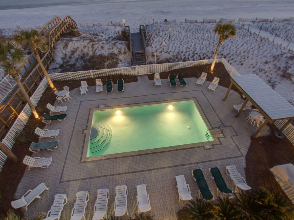 VERANDA CONDO - Residential