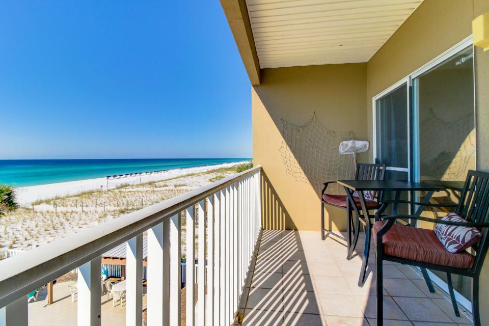 VERANDA CONDO - Residential