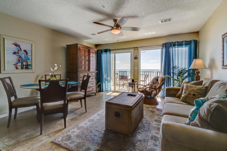 VERANDA CONDO - Residential