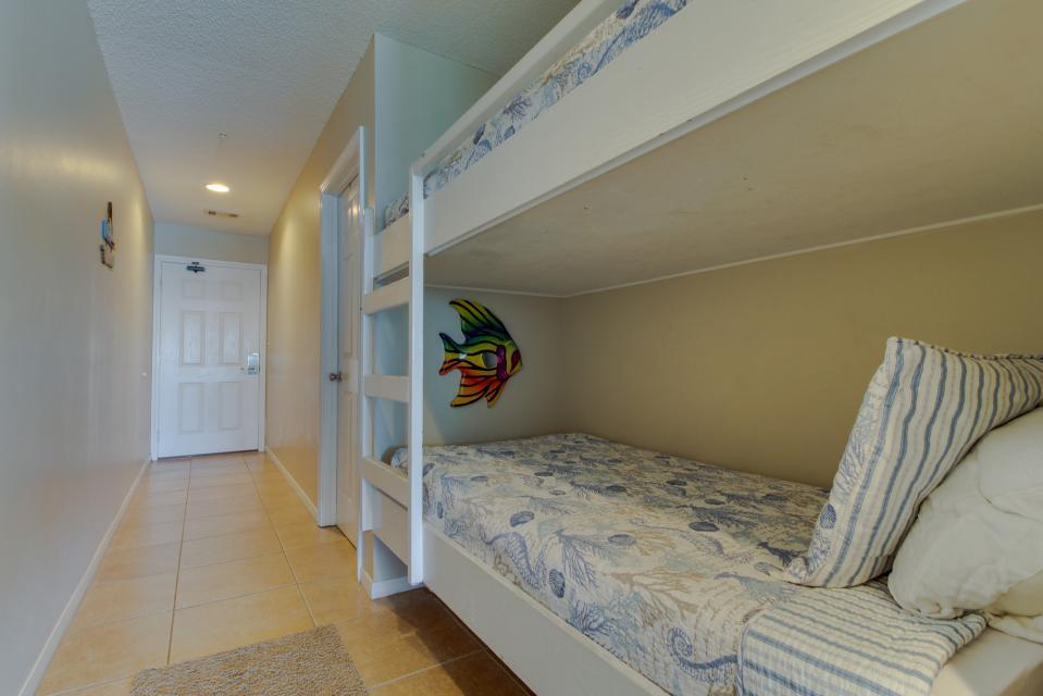 VERANDA CONDO - Residential